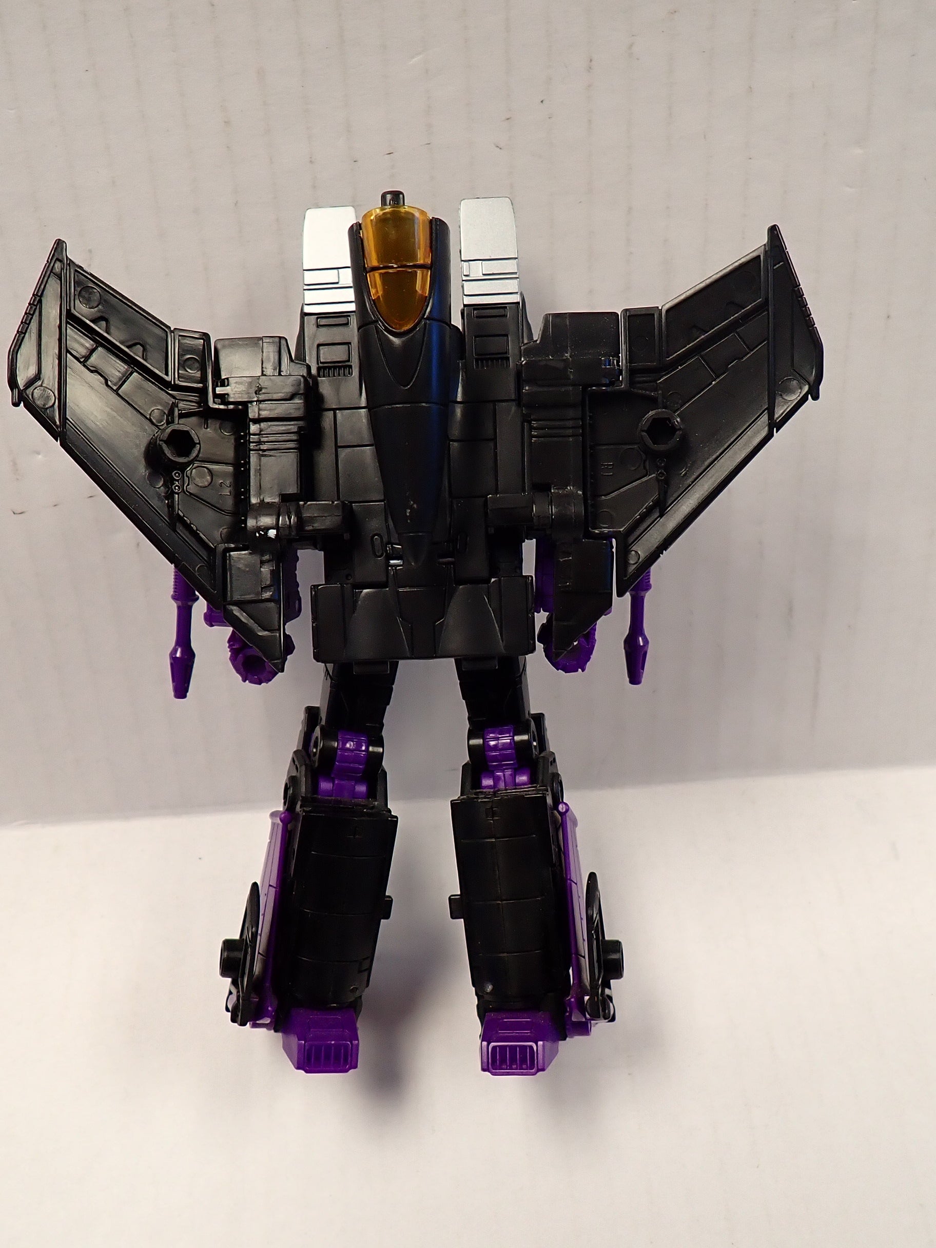 Skywarp - War for Cybertron: Earthrise (Loose) [Pre-Owned]