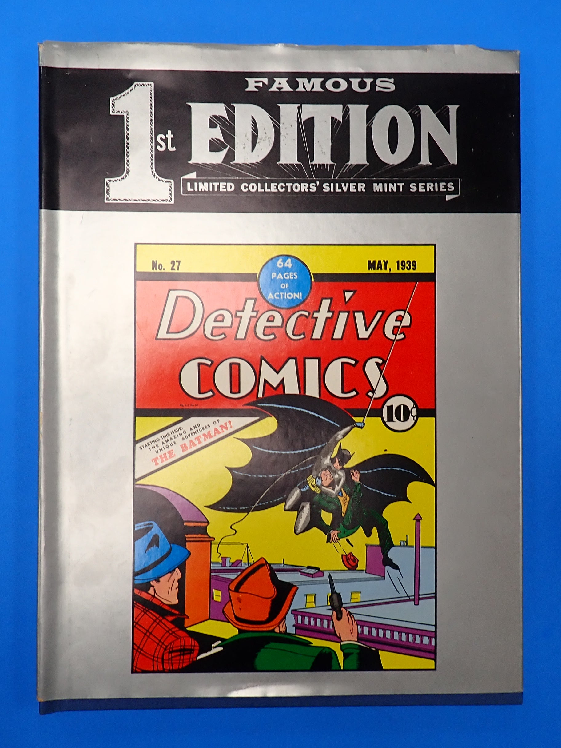 Famous 1st Edition Detective Comics (OVERSIZED) [Pre-Owned]