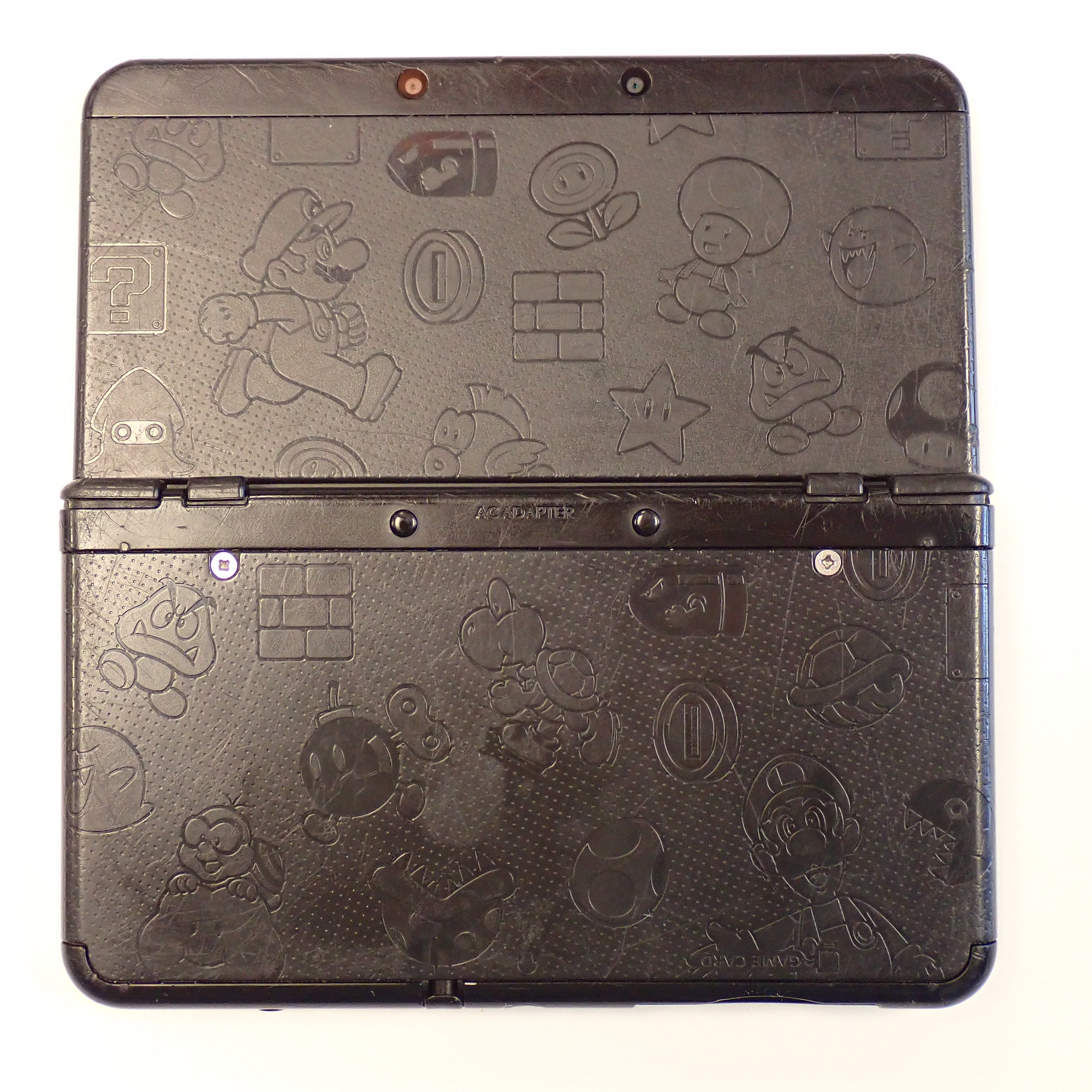 New Nintendo 3DS System/Console - Grey Super Mario Emboss