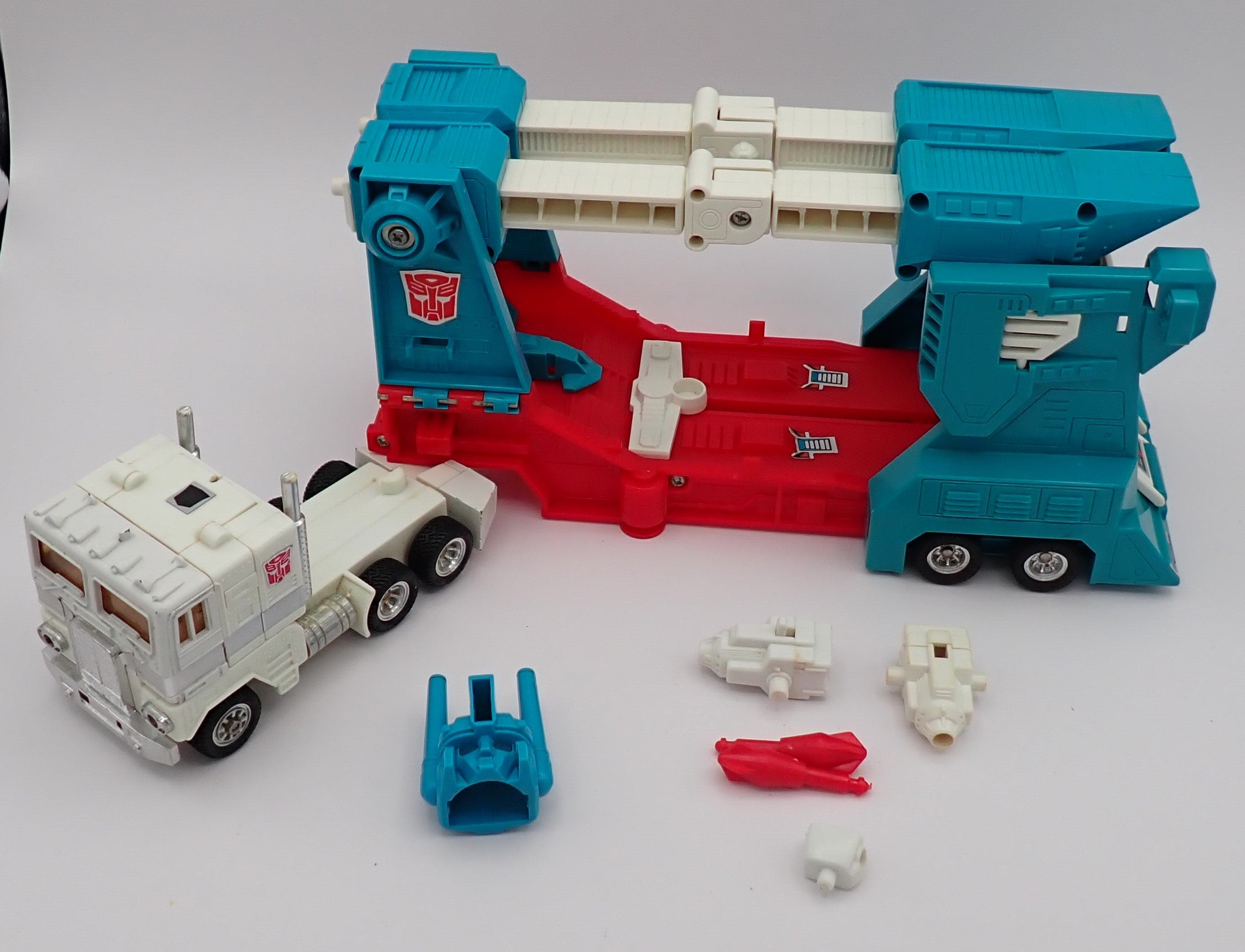 Ultra Magnus G1 1986 (INCOMPLETE)