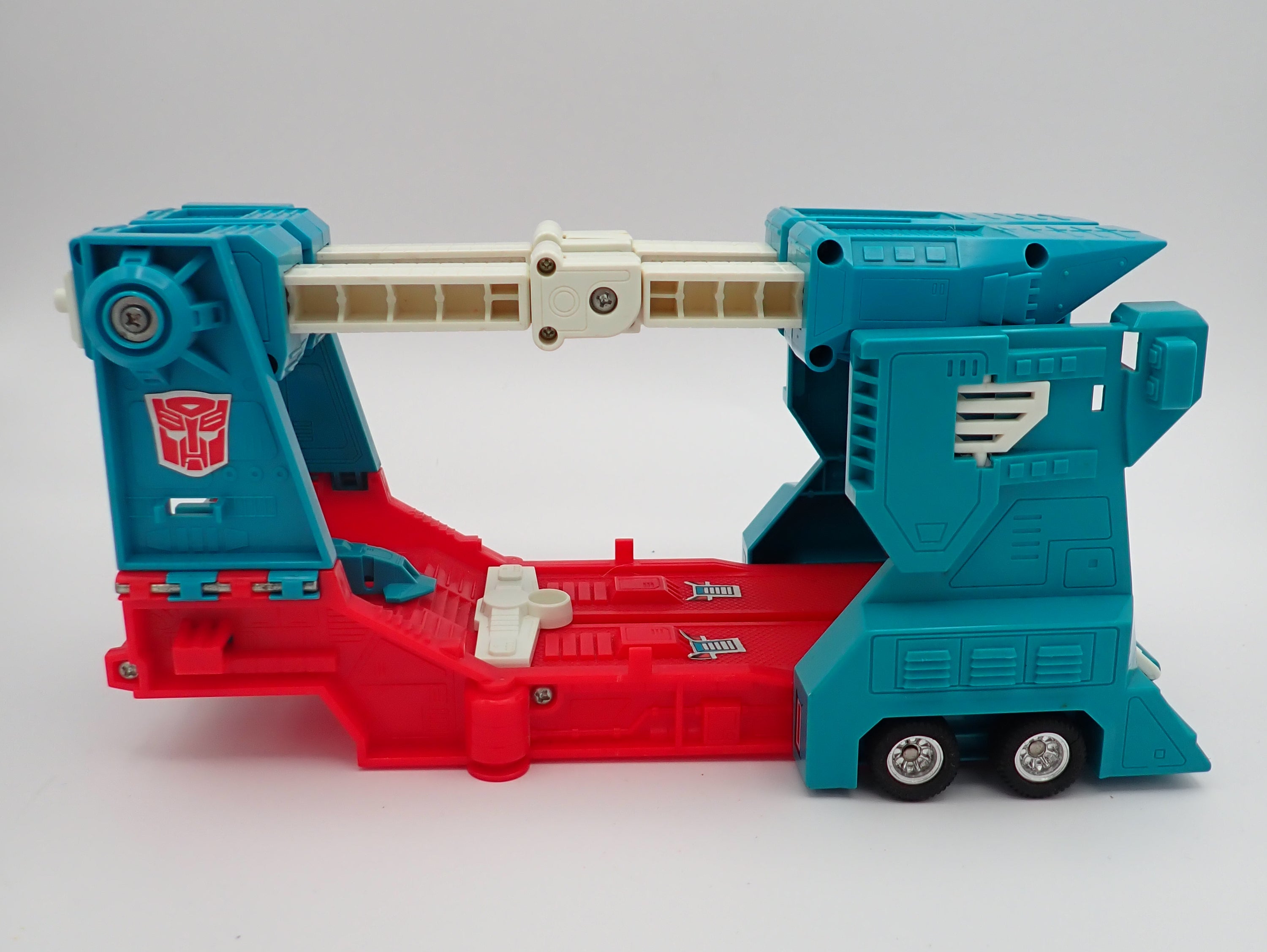 Ultra Magnus G1 1986 (INCOMPLETE)