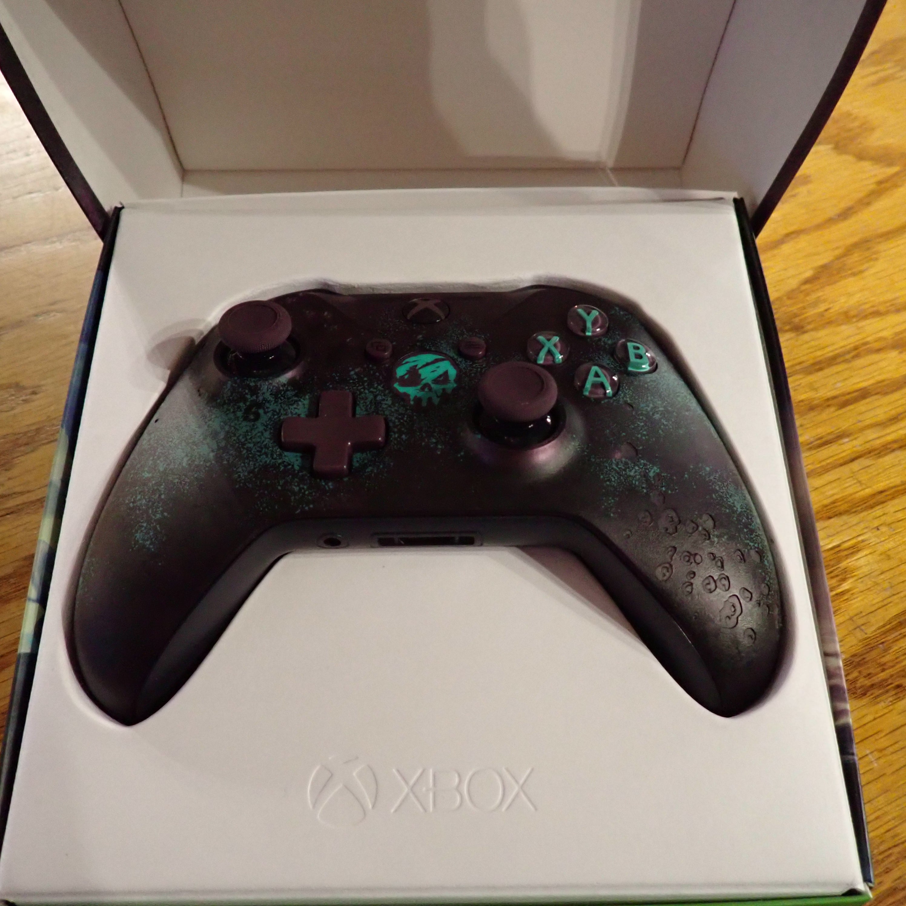 Xbox one Controller Sea of Thieves Edition