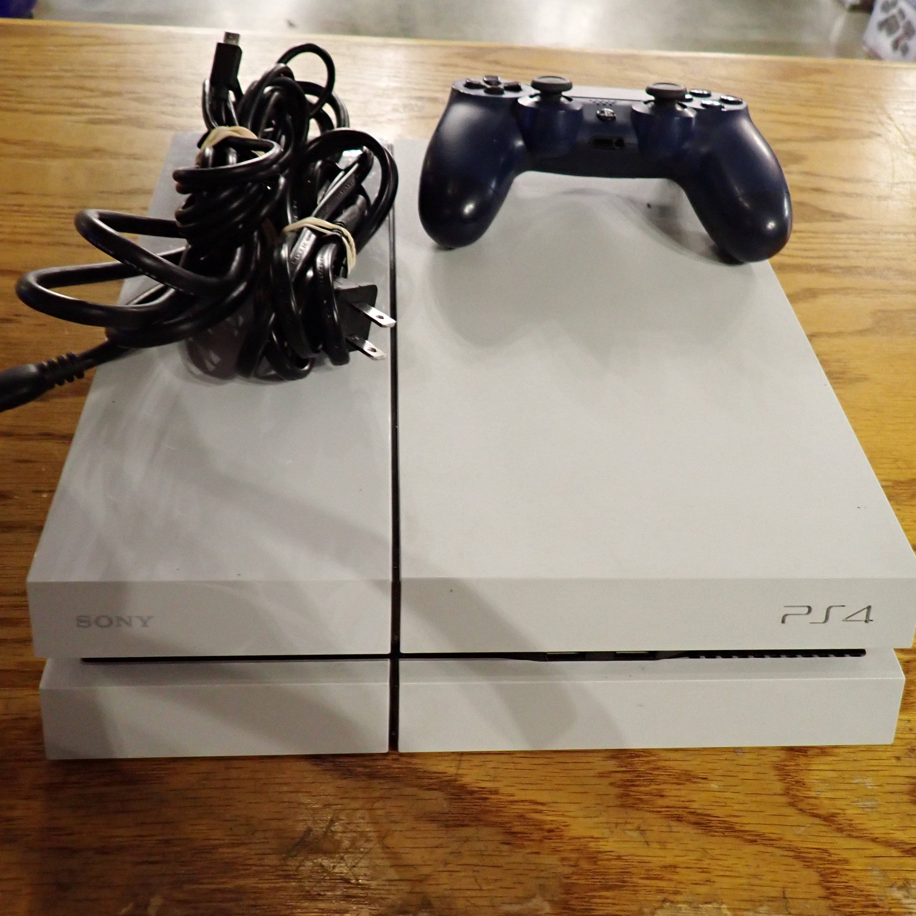PS4 Console - White