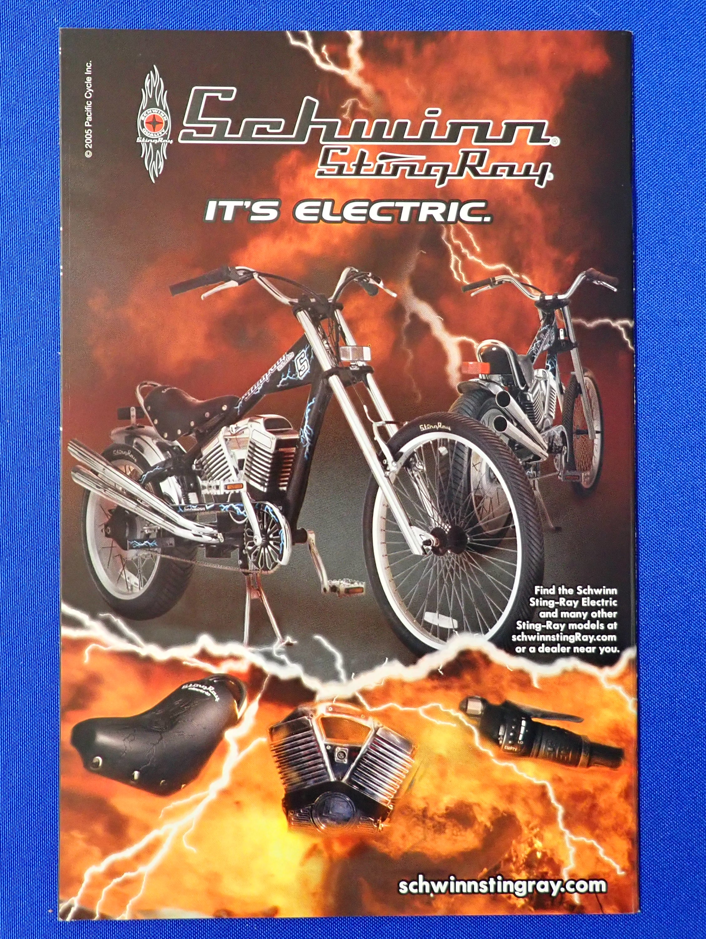 Catwoman #45 (2005) - NM - Adam Hughes Cover