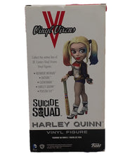 Harley Quinn Vinyl Figure