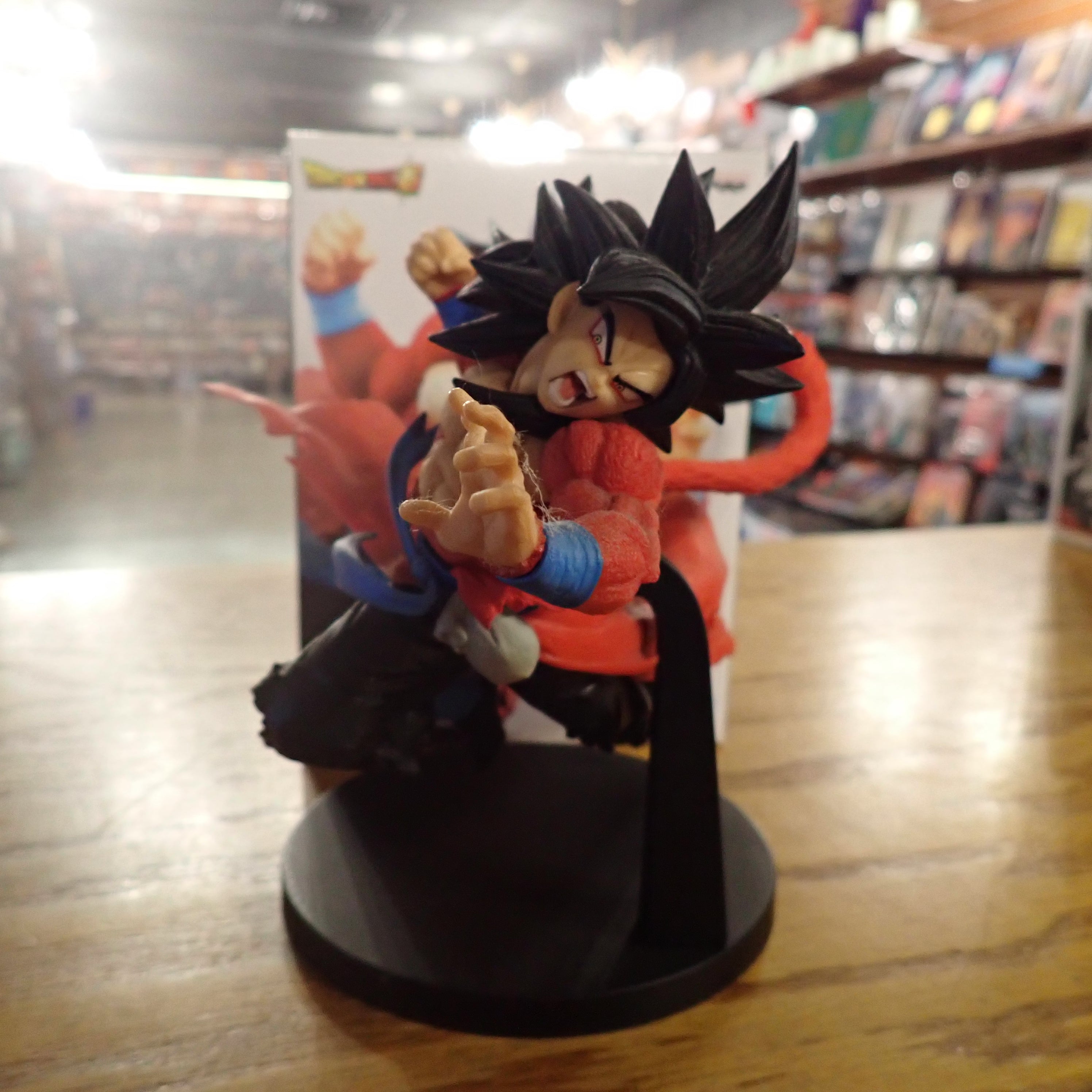 Dragon Ball SDBH 9th Anniversary Figure SS4 Son Goku