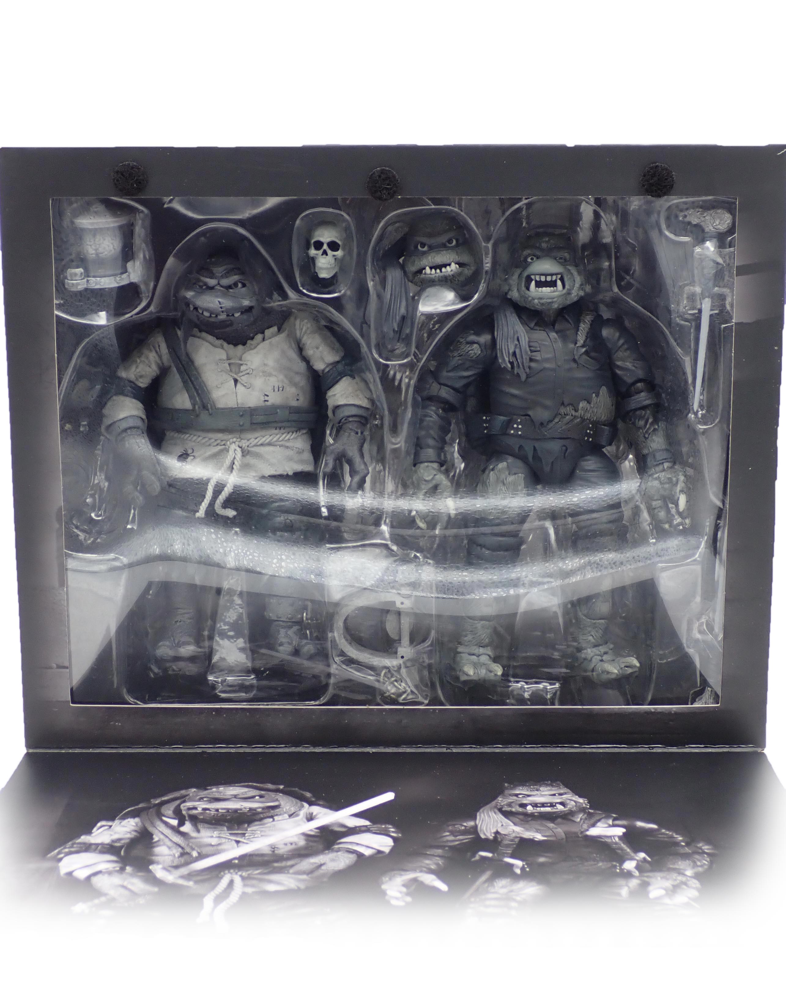 Leonardo as the Hunchback & Raphael as the Wolfman - Creature Double Feature TMNT Figures