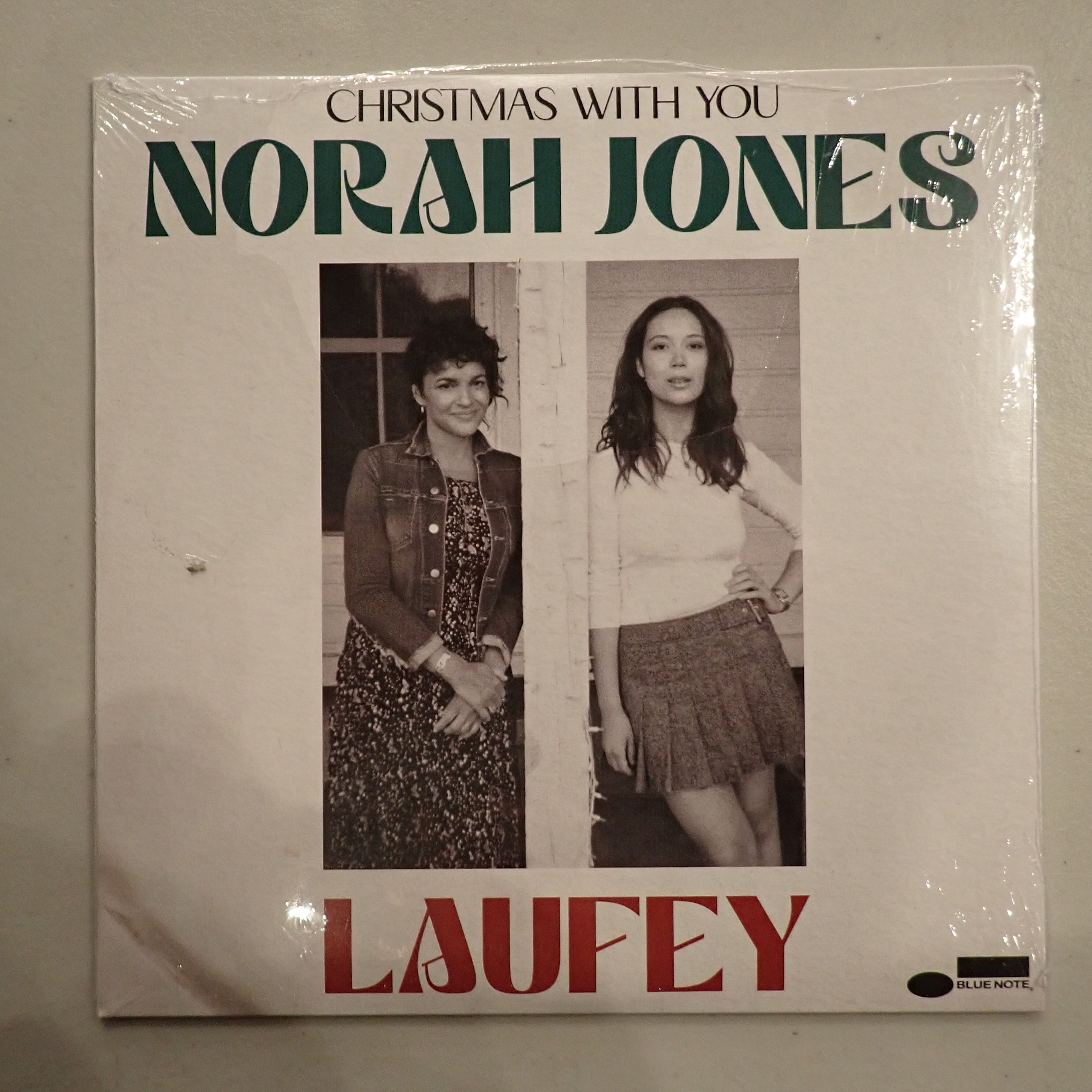 Norah Jones, Laufey - Christmas With You