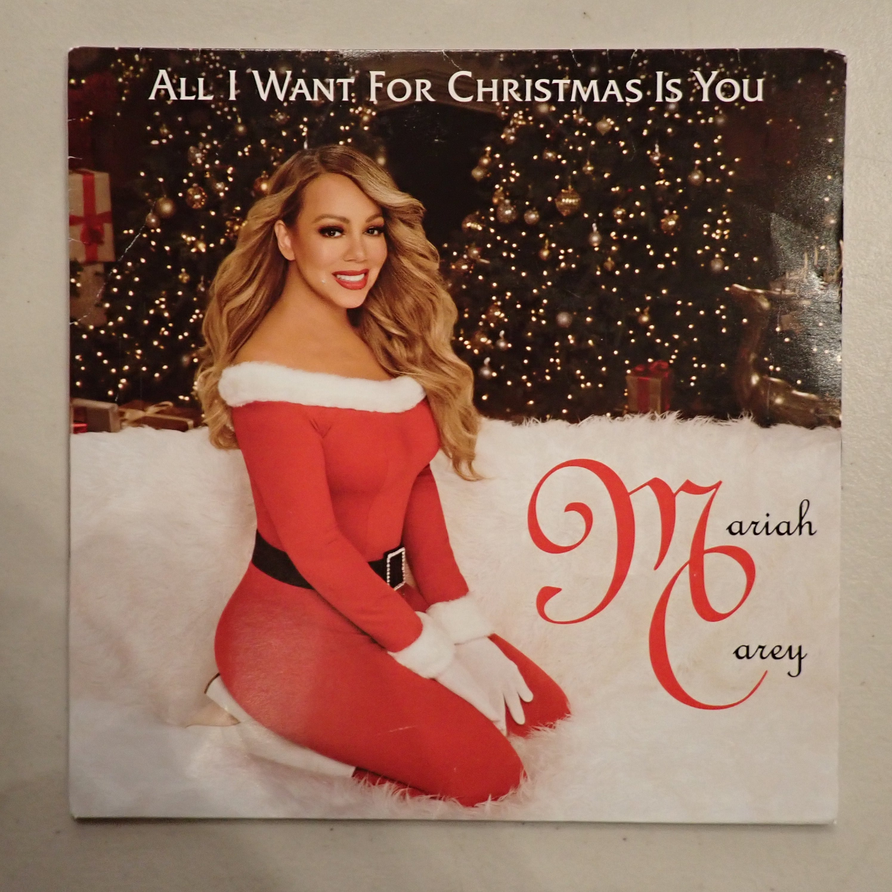 Mariah Carey - All I Want For Christmas Is You