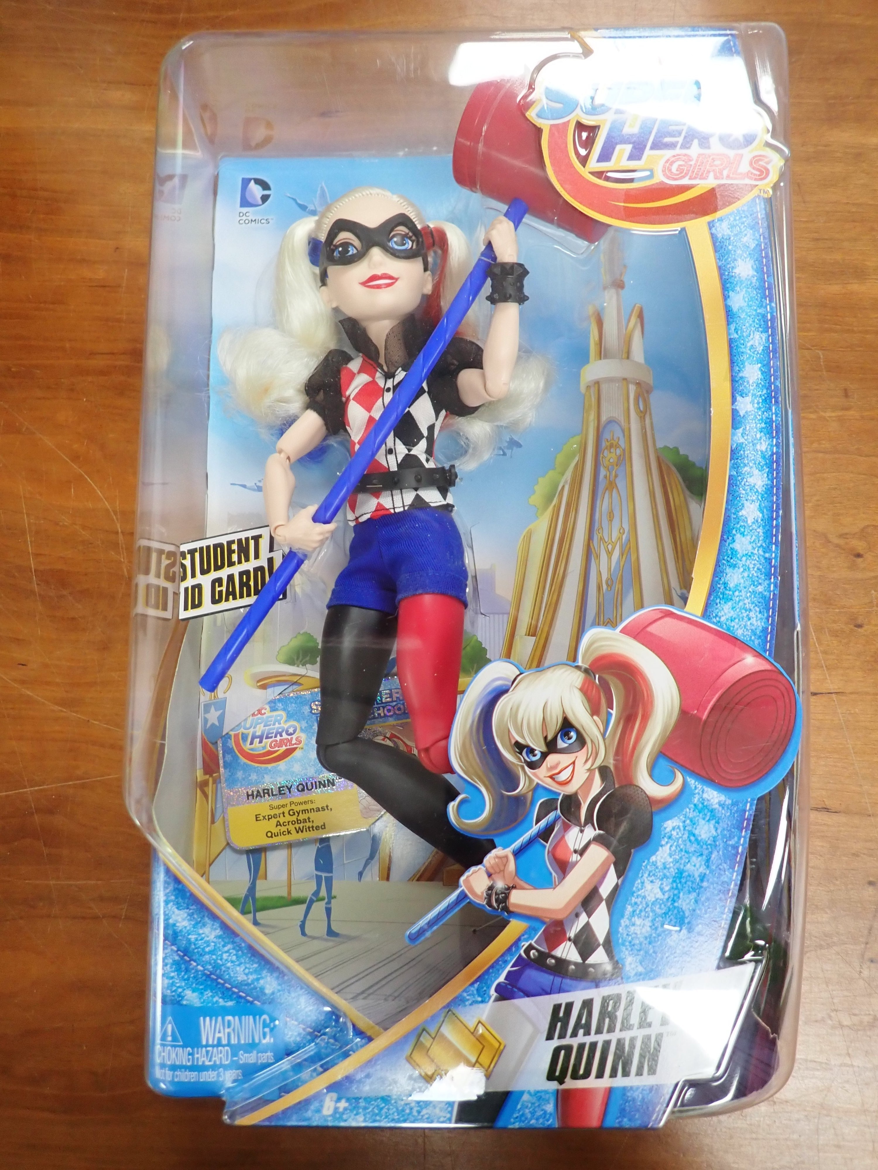 DC Superhero Girls: Harley Quinn