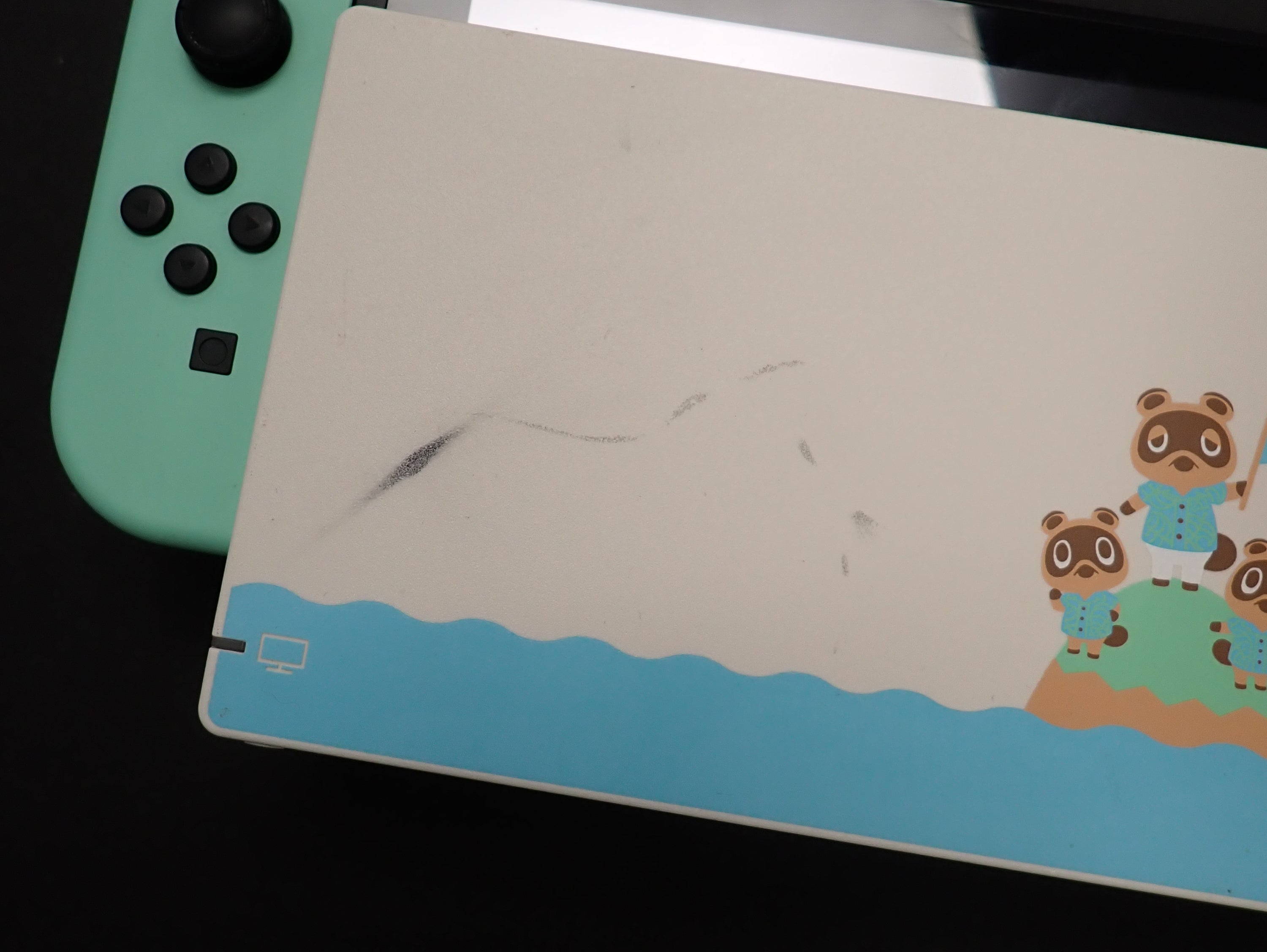 Animal Crossing Switch with Dock & Charging Cable