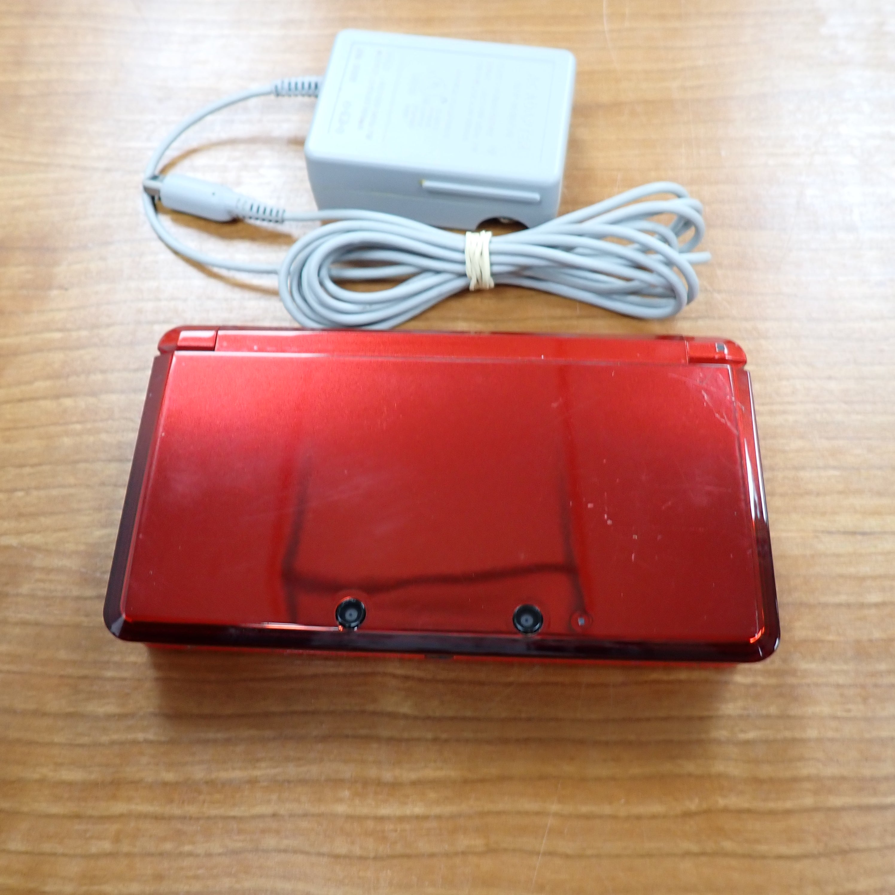 Nintendo 3DS - Red