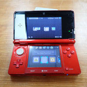 Nintendo 3DS - Red