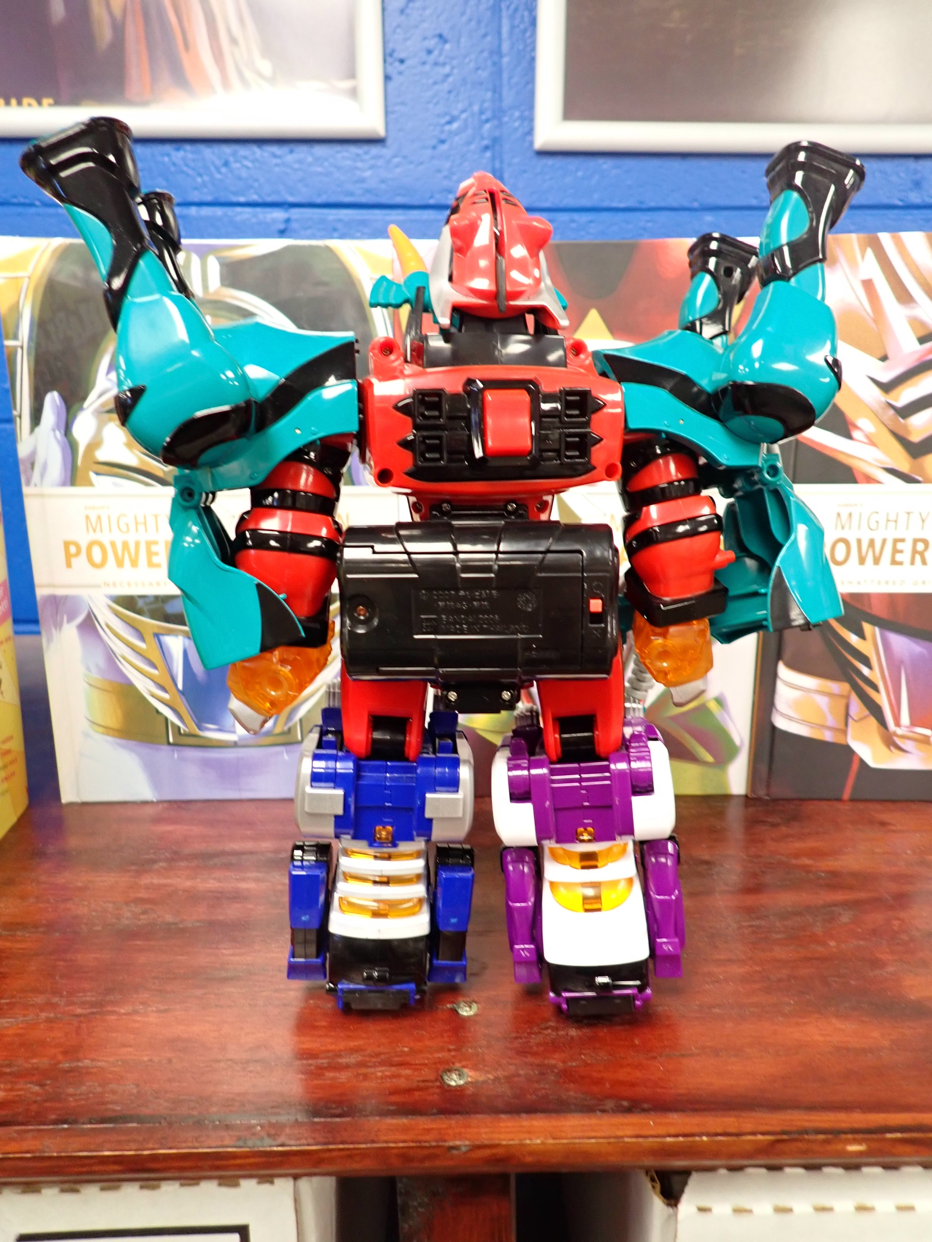Bandai: Power Rangers Jungle Fury - Jungle Pride Megazord w/ Elephant Power