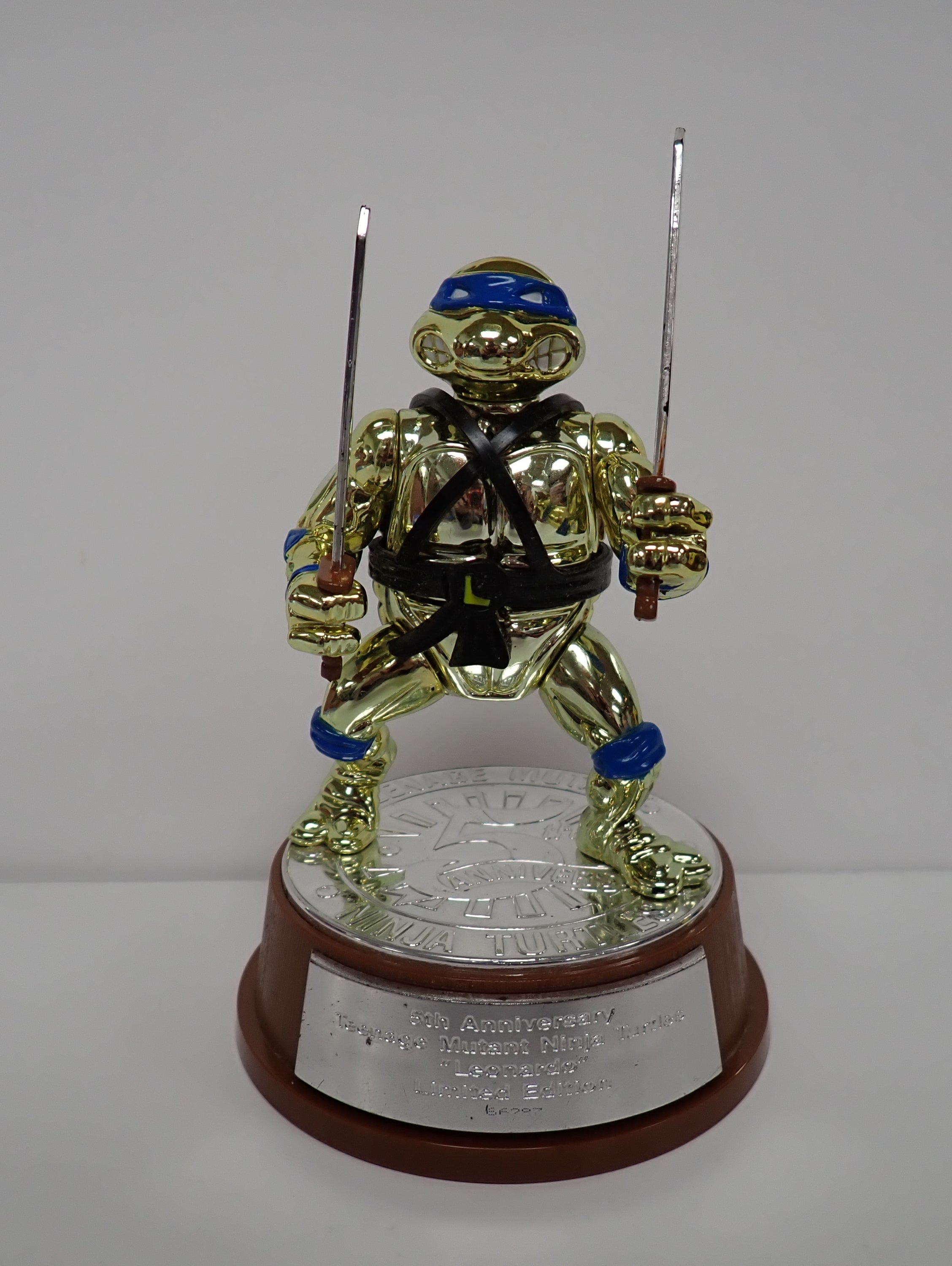 1992 playmates TMNT Leonardo Gold 5th Anniversary
