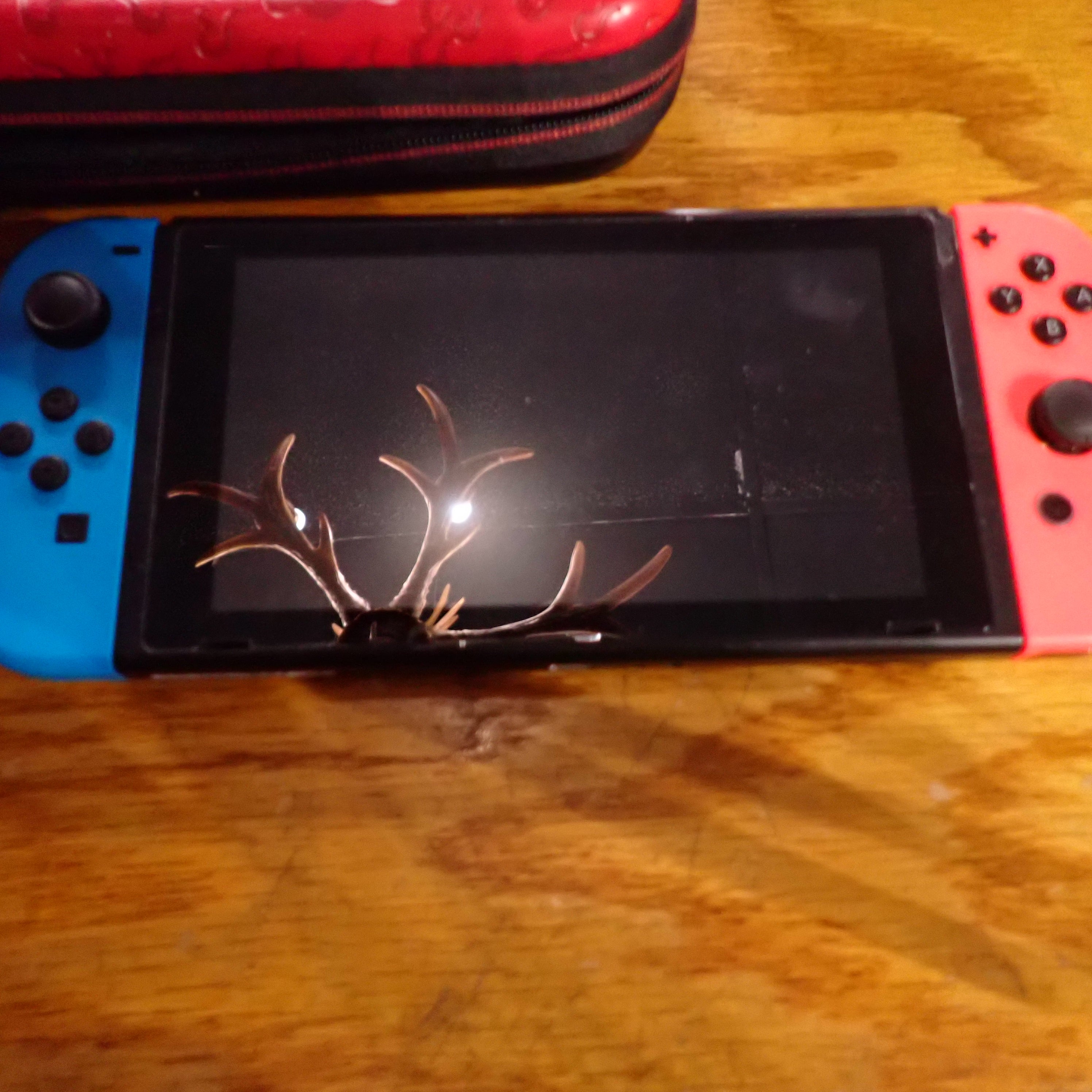 Nintendo Switch V2 - Red/Blue