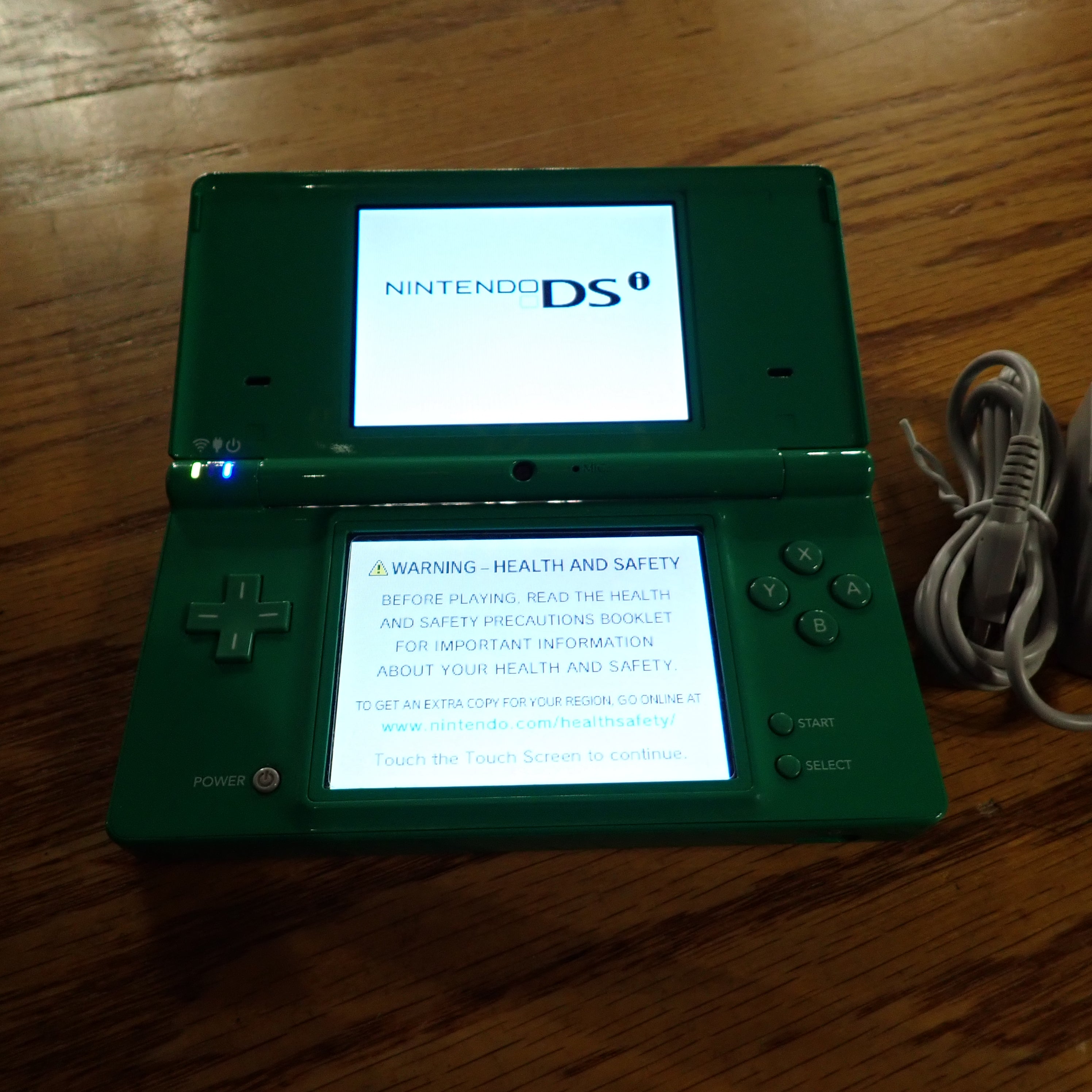Nintendo DSi - Green