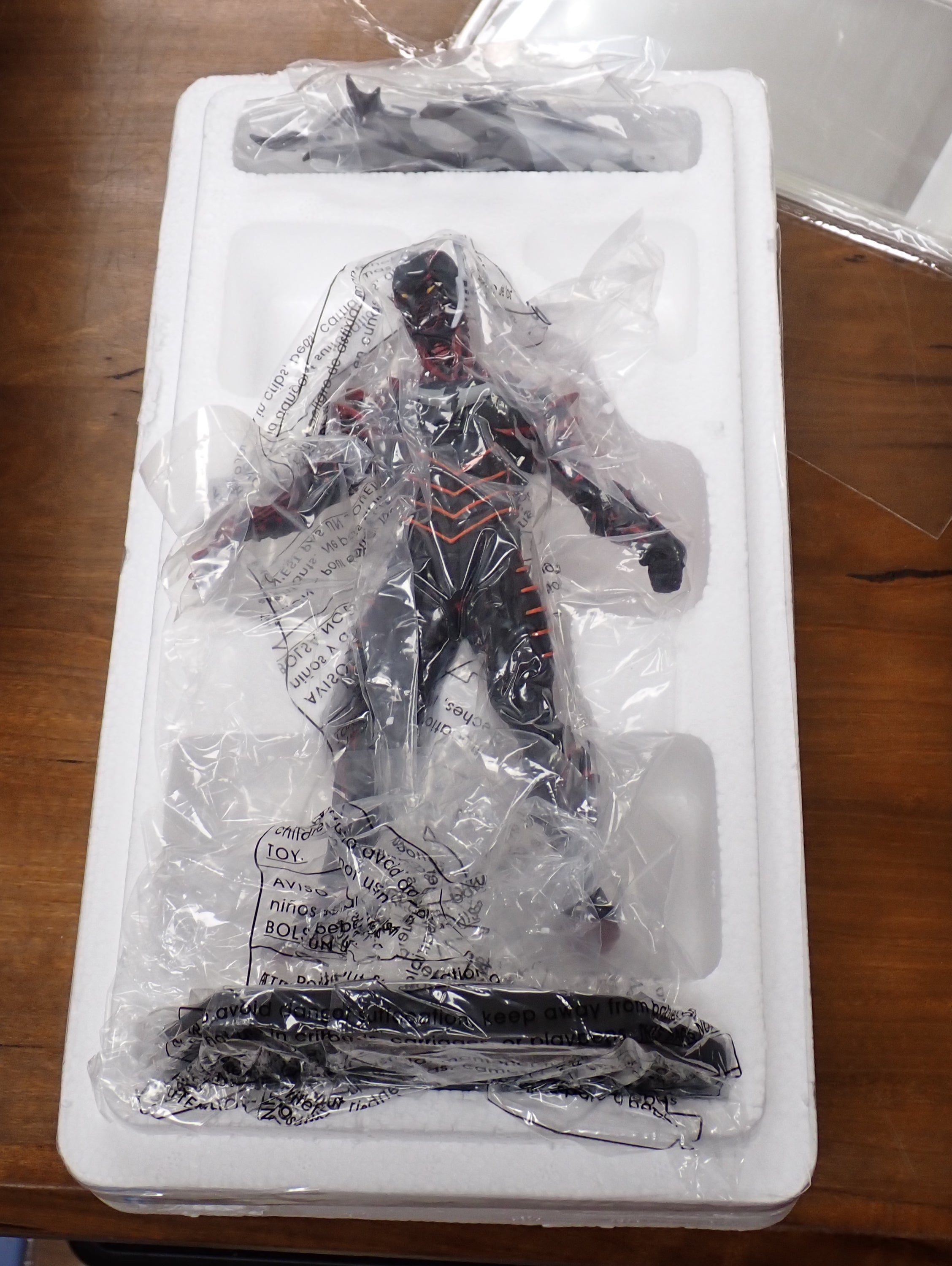 Batman: The Read Death DC Collectible