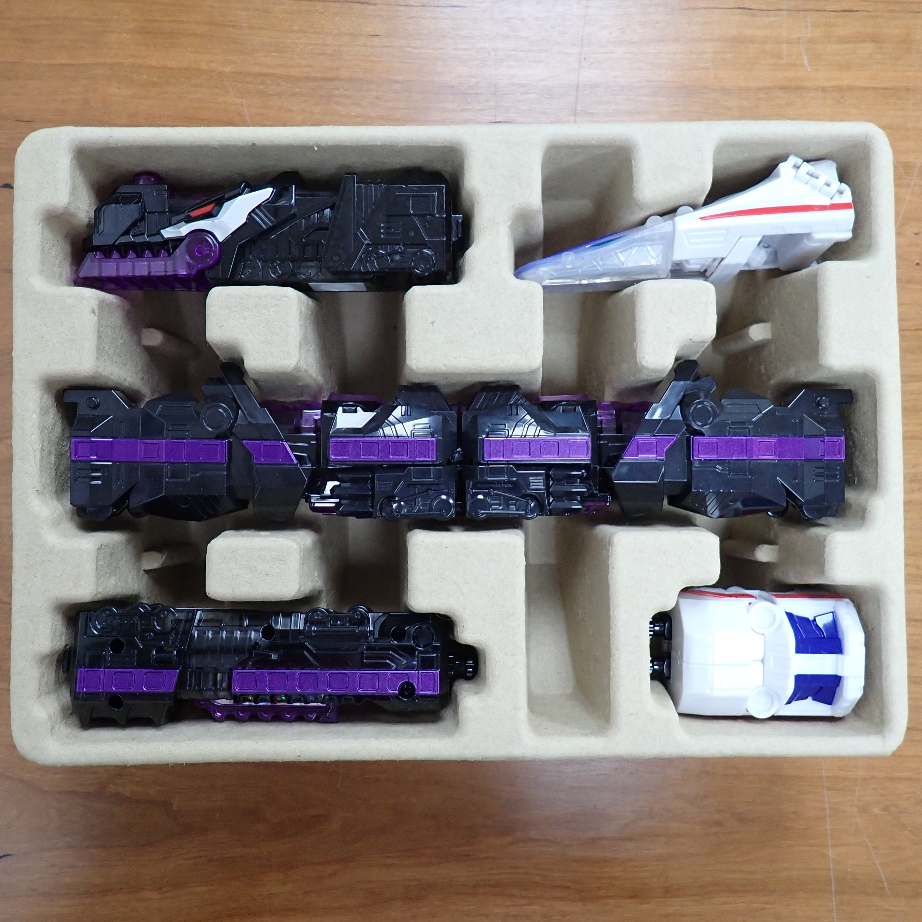 Bandai: Mashin Sentai Kiramager - Deluxe Mashin Gattai King Express