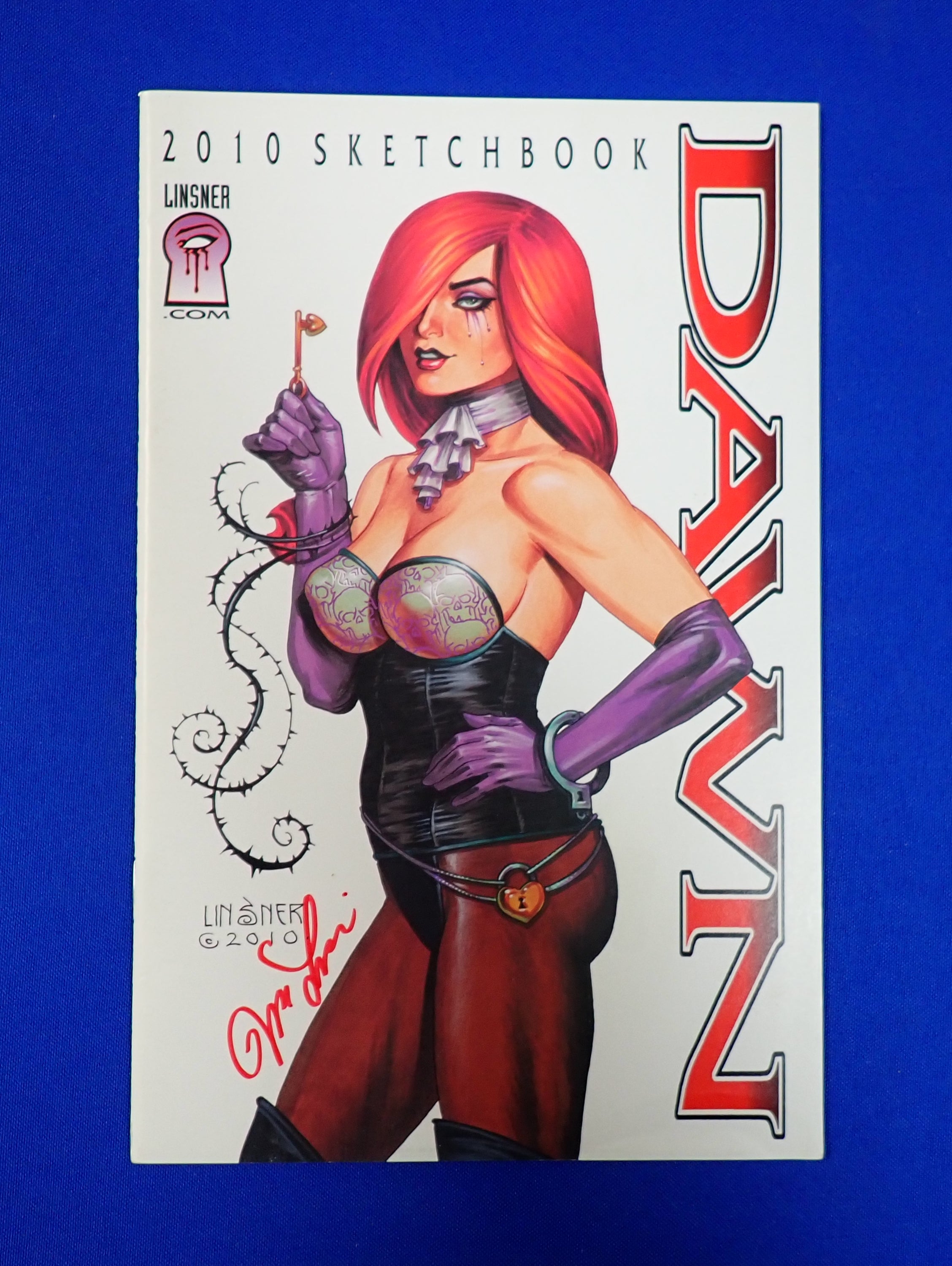 Dawn 2010 Sketchbook Signed by Linsner - NM (9.4)