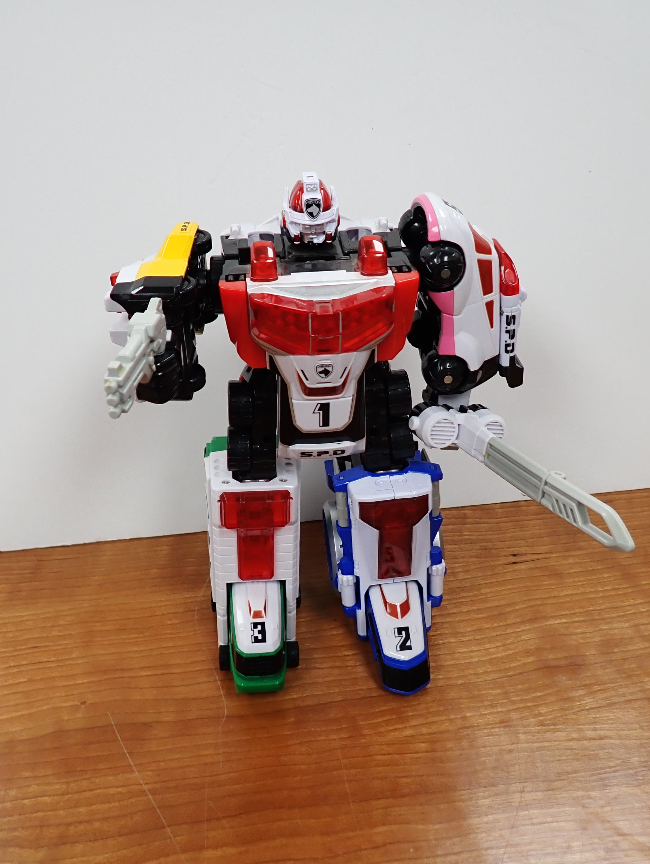 Bandai: Power Rangers S.P.D. - Delta Squad Megazord (Loose)
