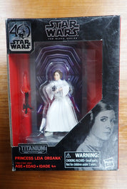 Star Wars: Black Series Titanium - Princess Leia Organa #04