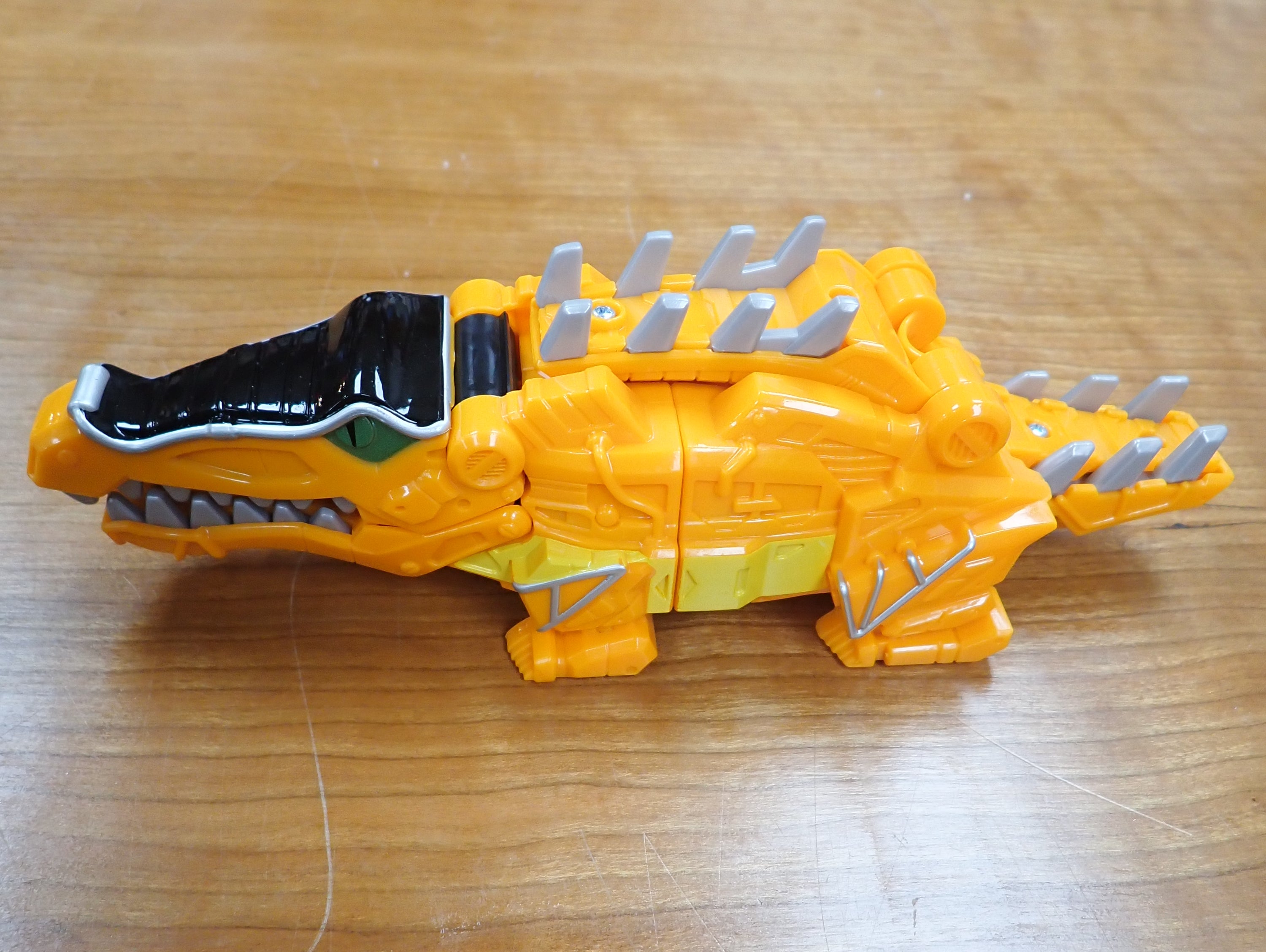 Bandai: Power Rangers Dino Charge - Deinosuchus