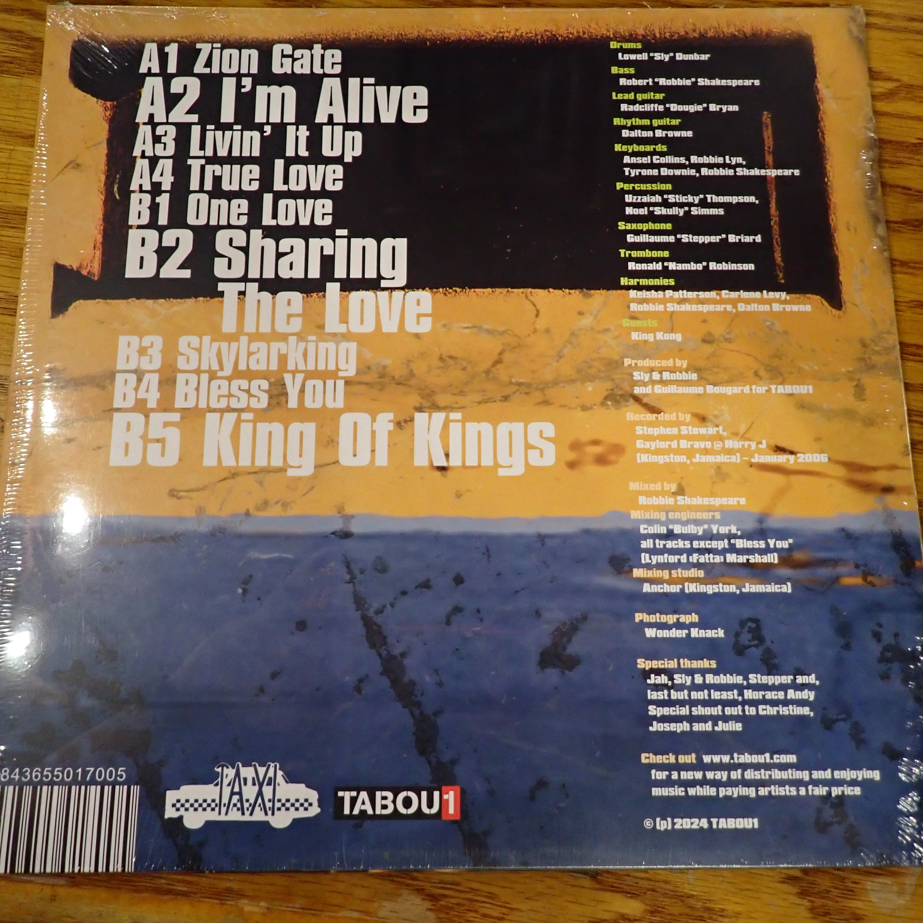 Horace Andy - Livin' It Up + Sly & Robbie