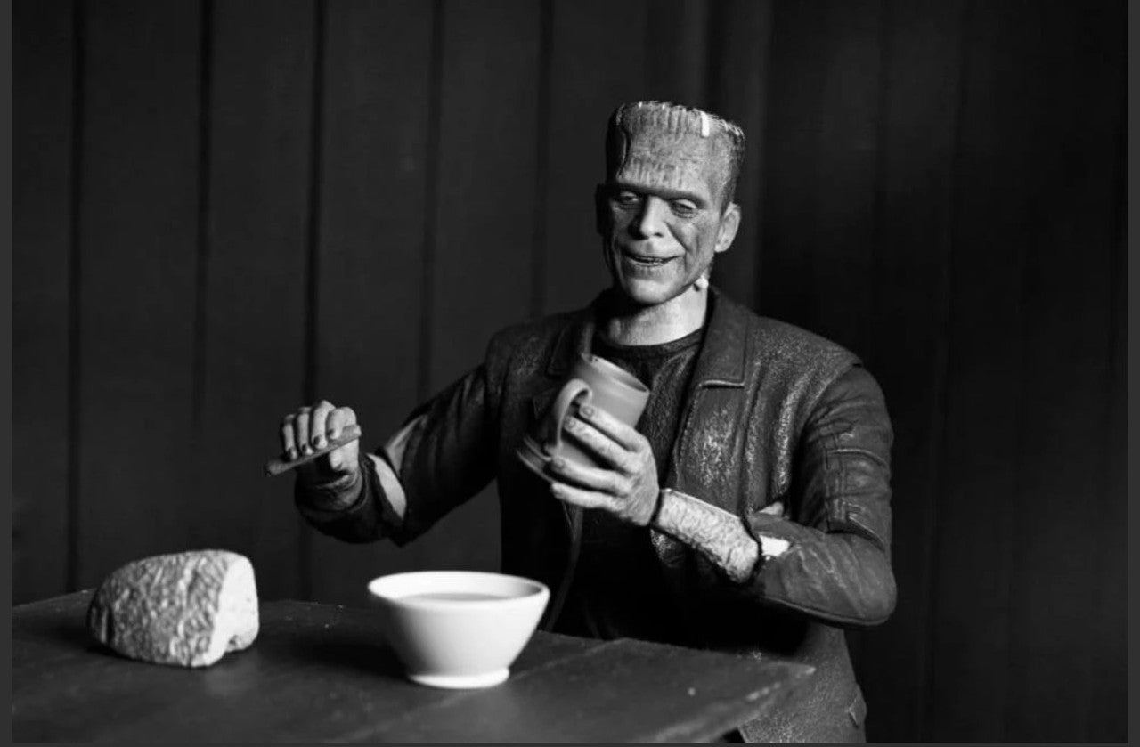 NECA Ultimate Bride of Frankenstein Frankenstein's Monster (Black & White Ver.)