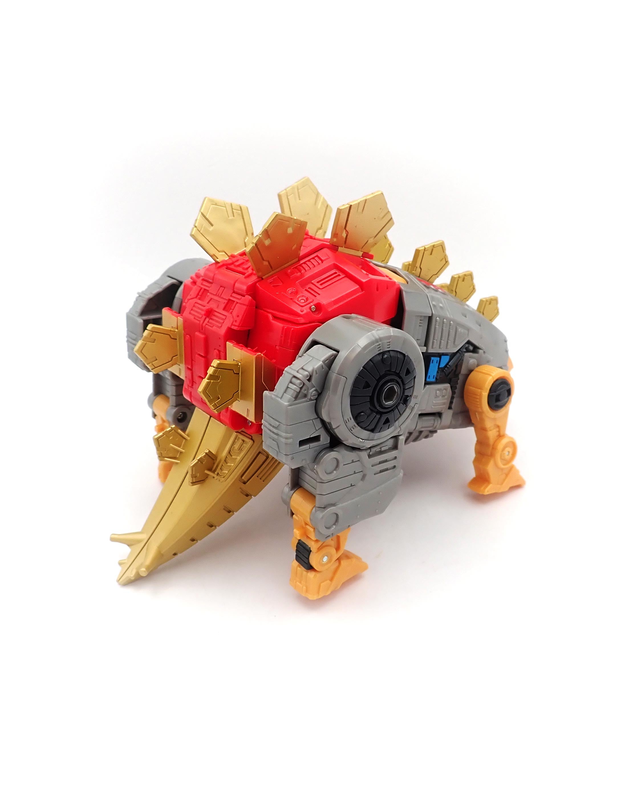 Snarl-TransformersTheMovieStudioSeries-2.jpg