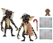 Load image into Gallery viewer, NECA Gremlins Christmas Carol Winter Scene Two-Pack (Set 2)
