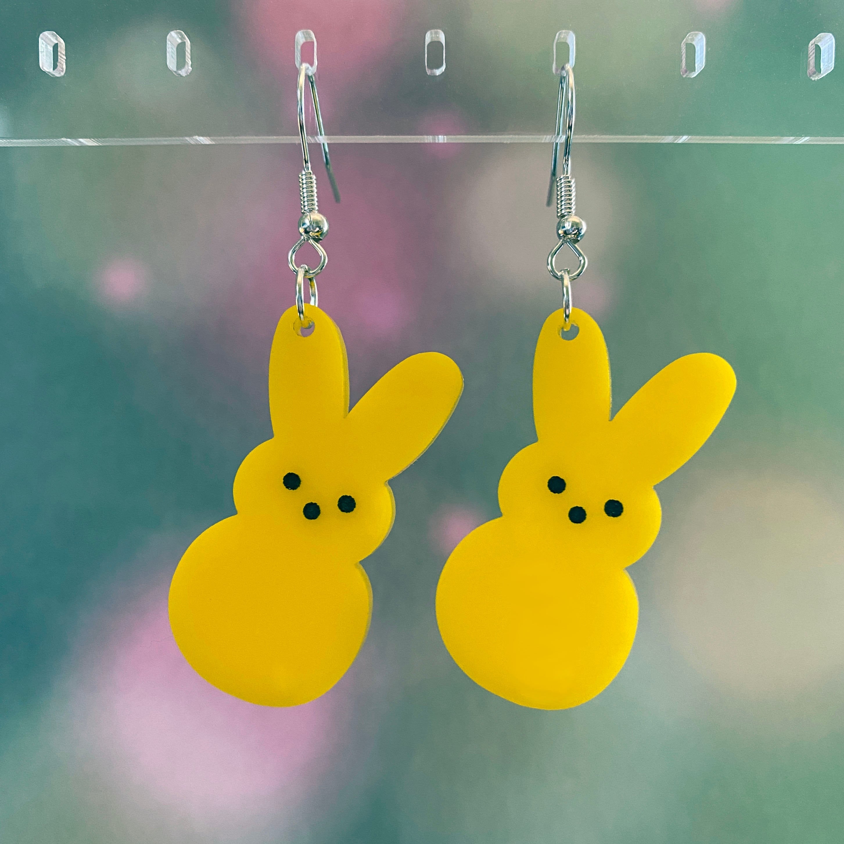 Marshmallow Bunny Dangle Earrings - Purple