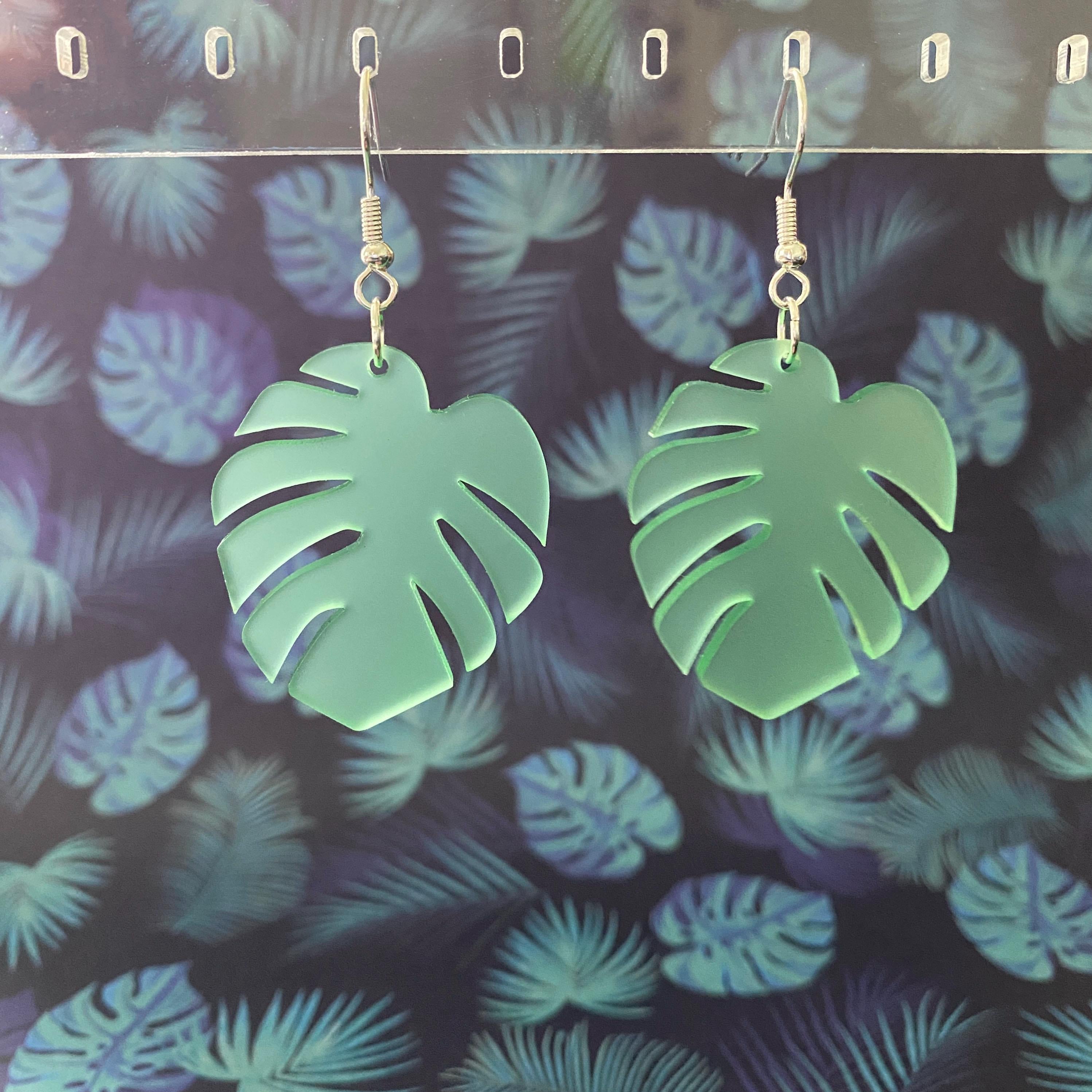 Monstera Leaf Earrings - Green
