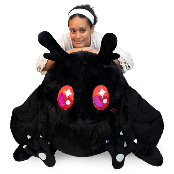 massive_baby_mothman_d1cf20fe-f269-474b-a739-9884b05f8690.webp