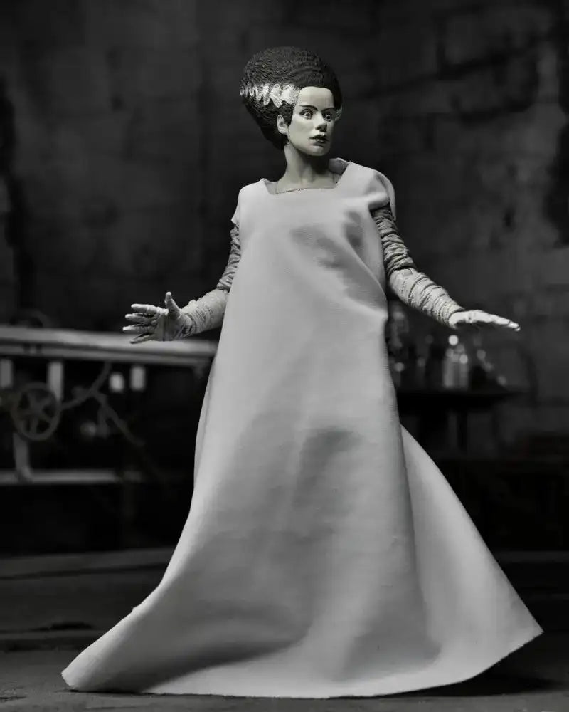 Universal Monsters - 7" Scale Action Figure - Ultimate Bride of Frankenstein (B&W)