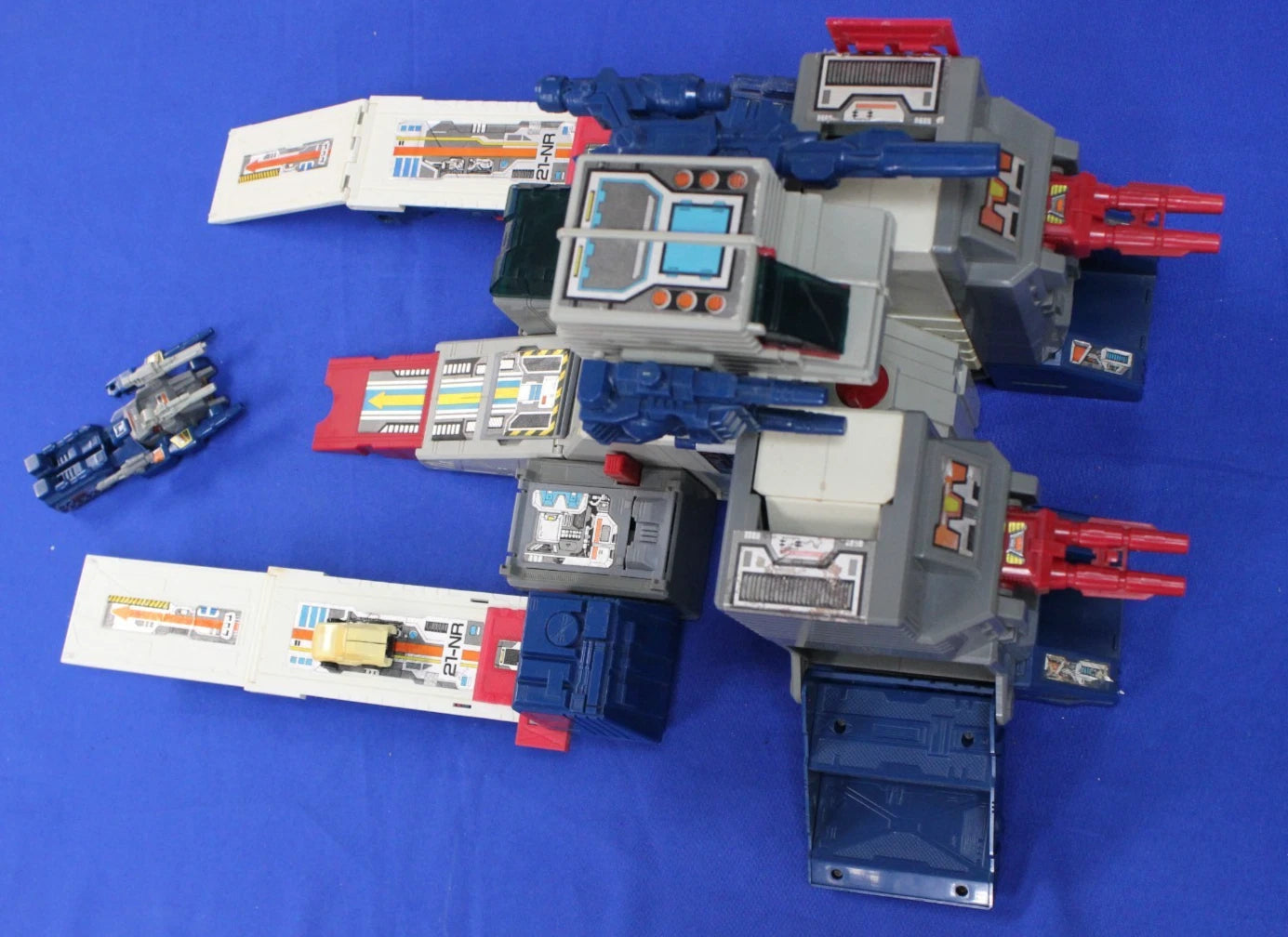 Hasbro 1987 G1 Transformers Fortress Maximus Headmaster