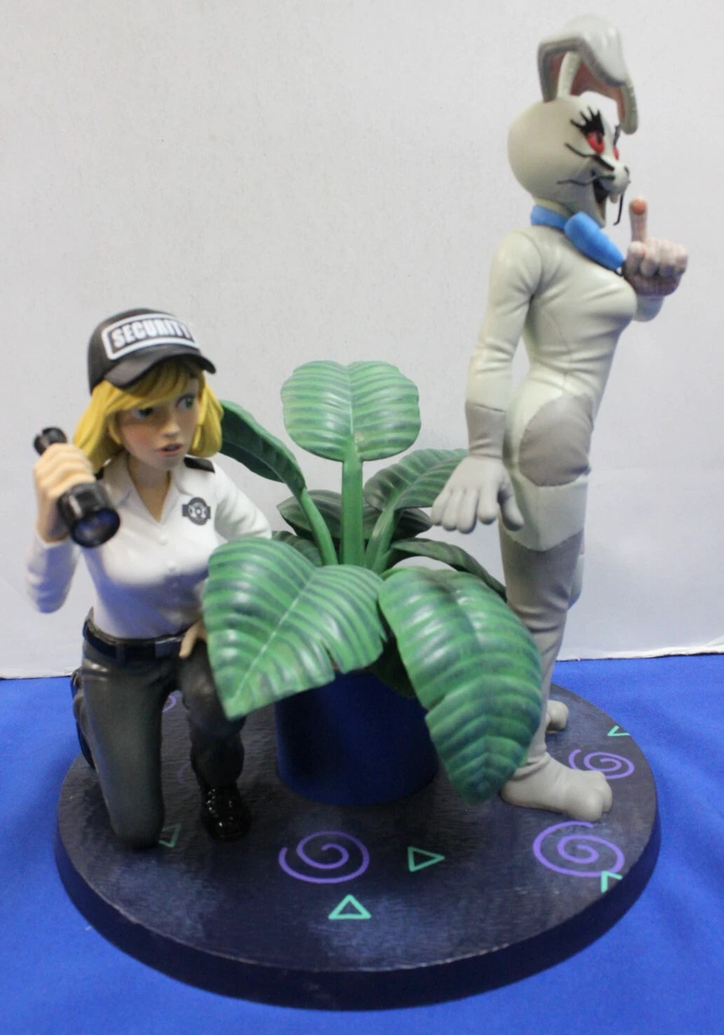 2021 Funko Five Nights At Freddys FNAF Security Breach Vanny & Vanessa Statue