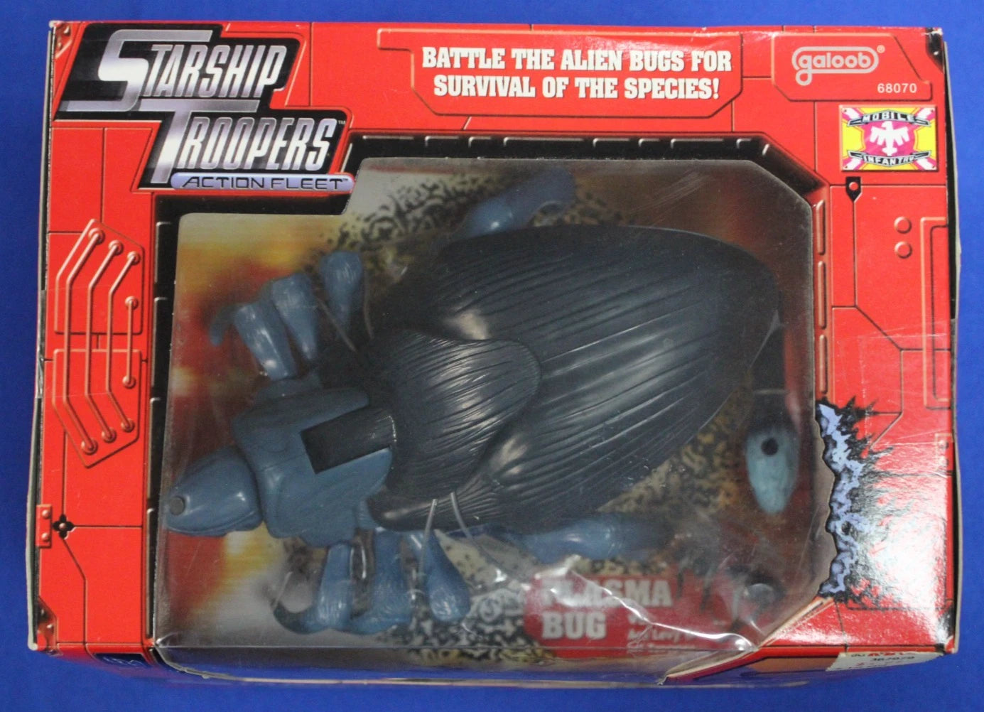 Galoob 1996 Starship Troopers Action Fleet Plasma Bug vs. Ace Levy &amp; MI Trooper Action Figure