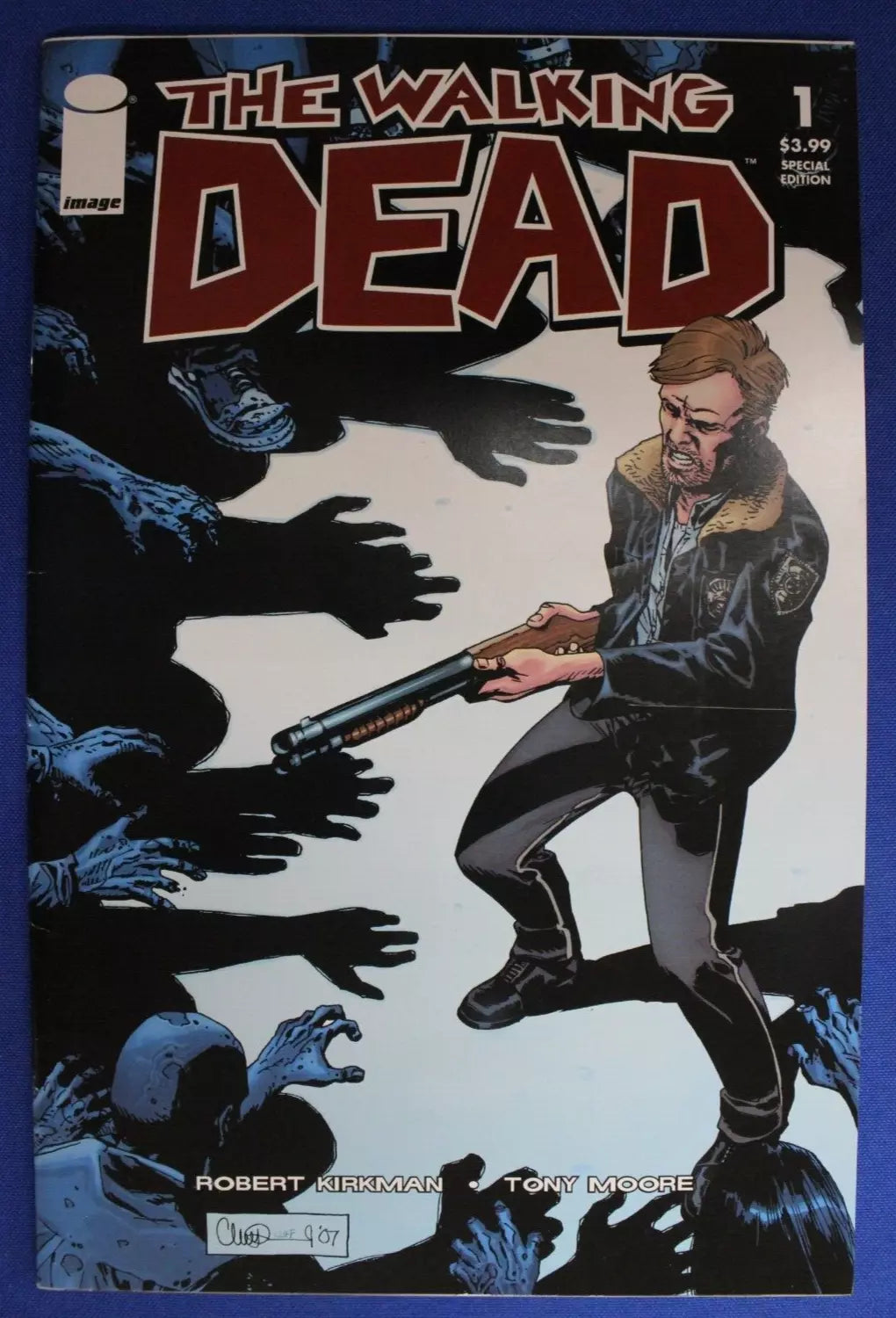 The Walking Dead Lot of 104 VF-VF/NM
