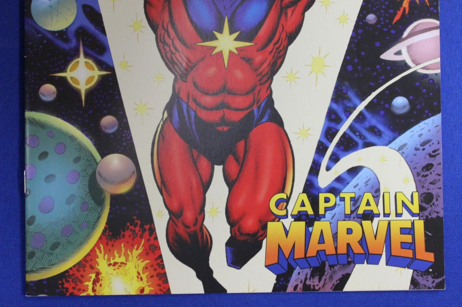 Eaglemoss Classic Marvel Collection Captain Marvel Lead Figurine & Magazine #164
