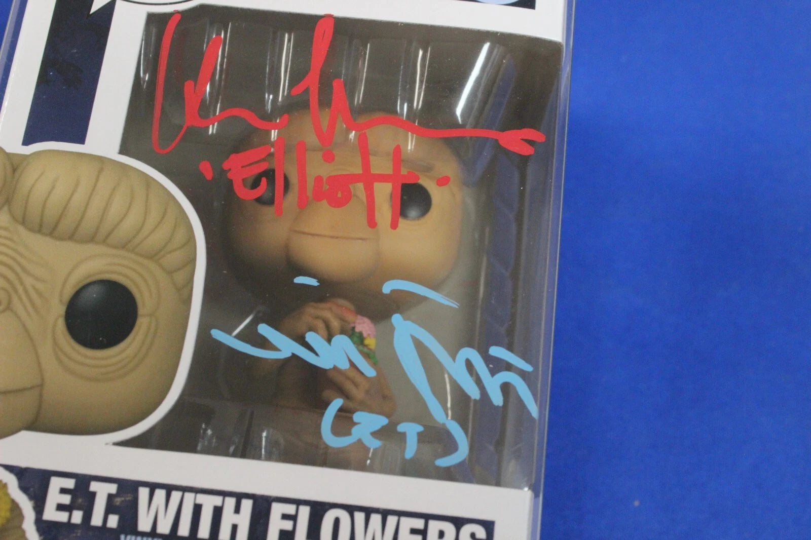 E.T. with Flowers Funko POP! #1255 Signed