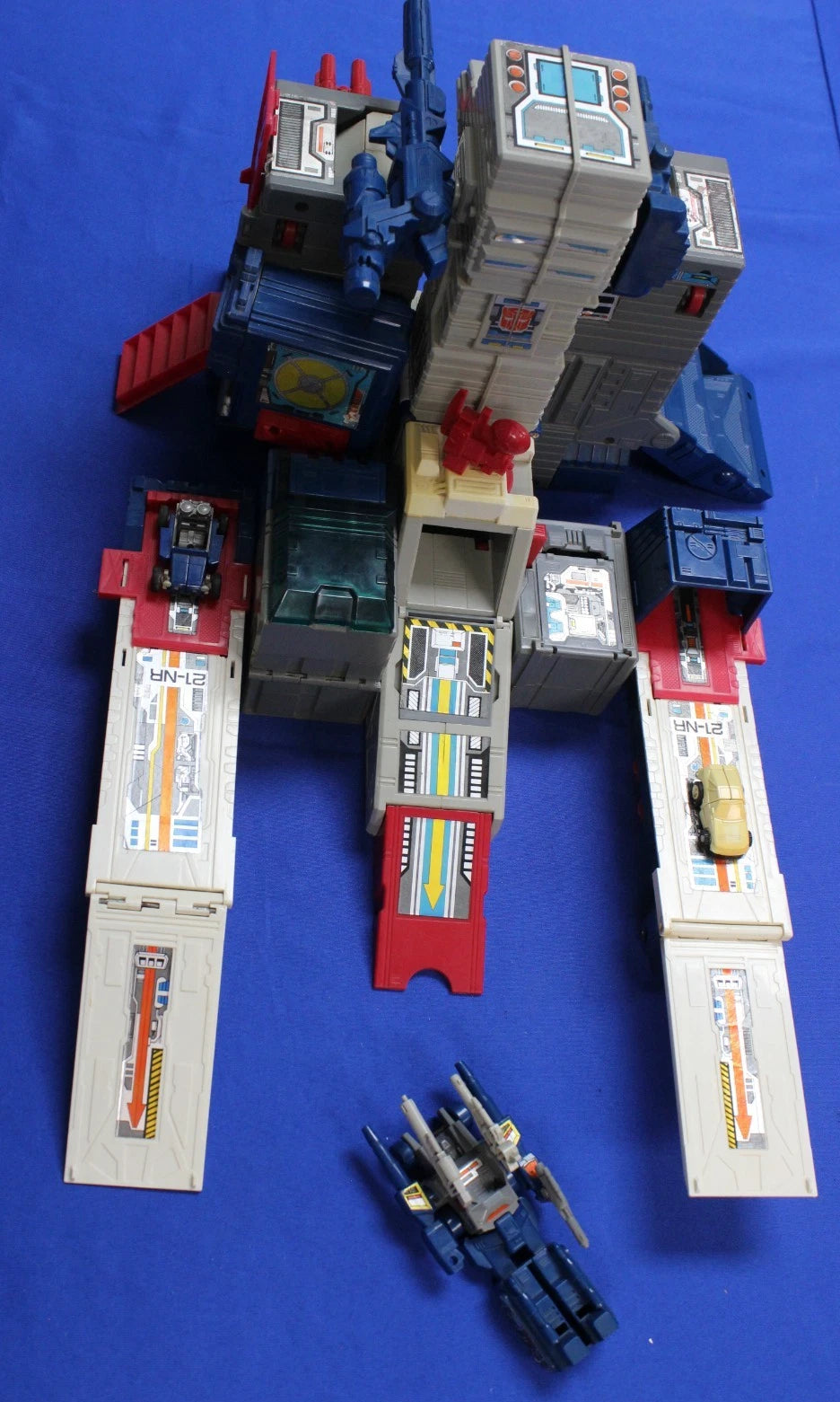 Hasbro 1987 G1 Transformers Fortress Maximus Headmaster