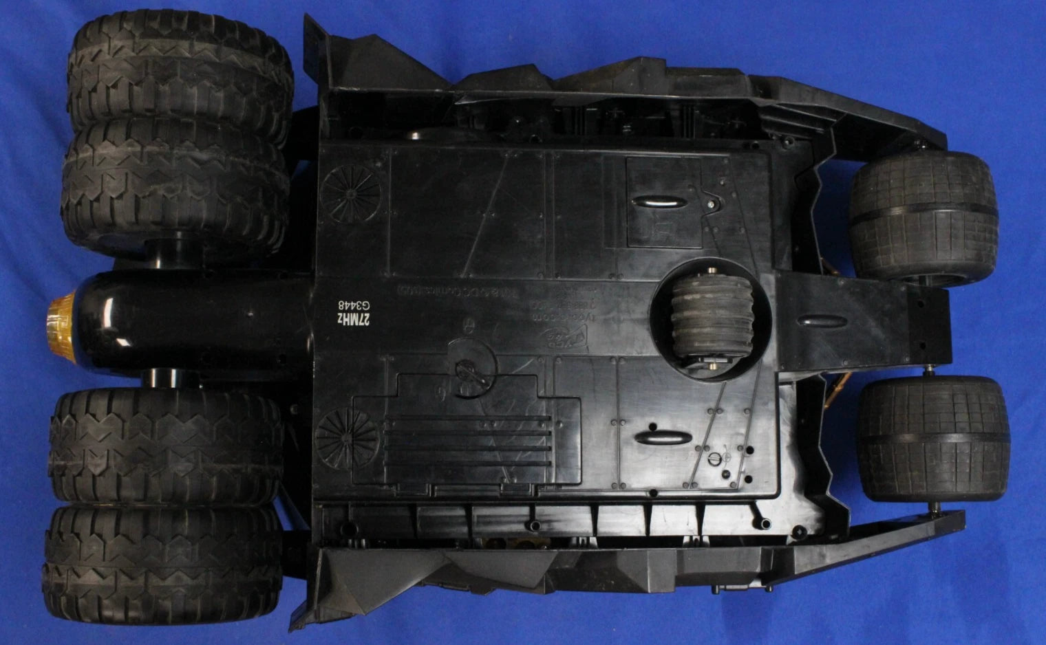 Mattel Tyco 2005 Batman Begins 1/6 Scale 28" Batmobile Tumbler RC Car Untested