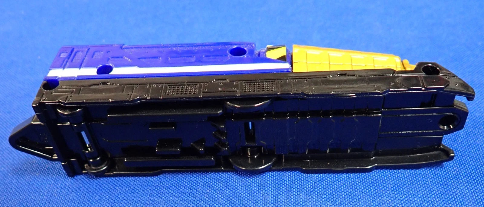 Bandai Power Rangers Ressha Sentai ToQger Deluxe Lot of 4 Ressha Mecha