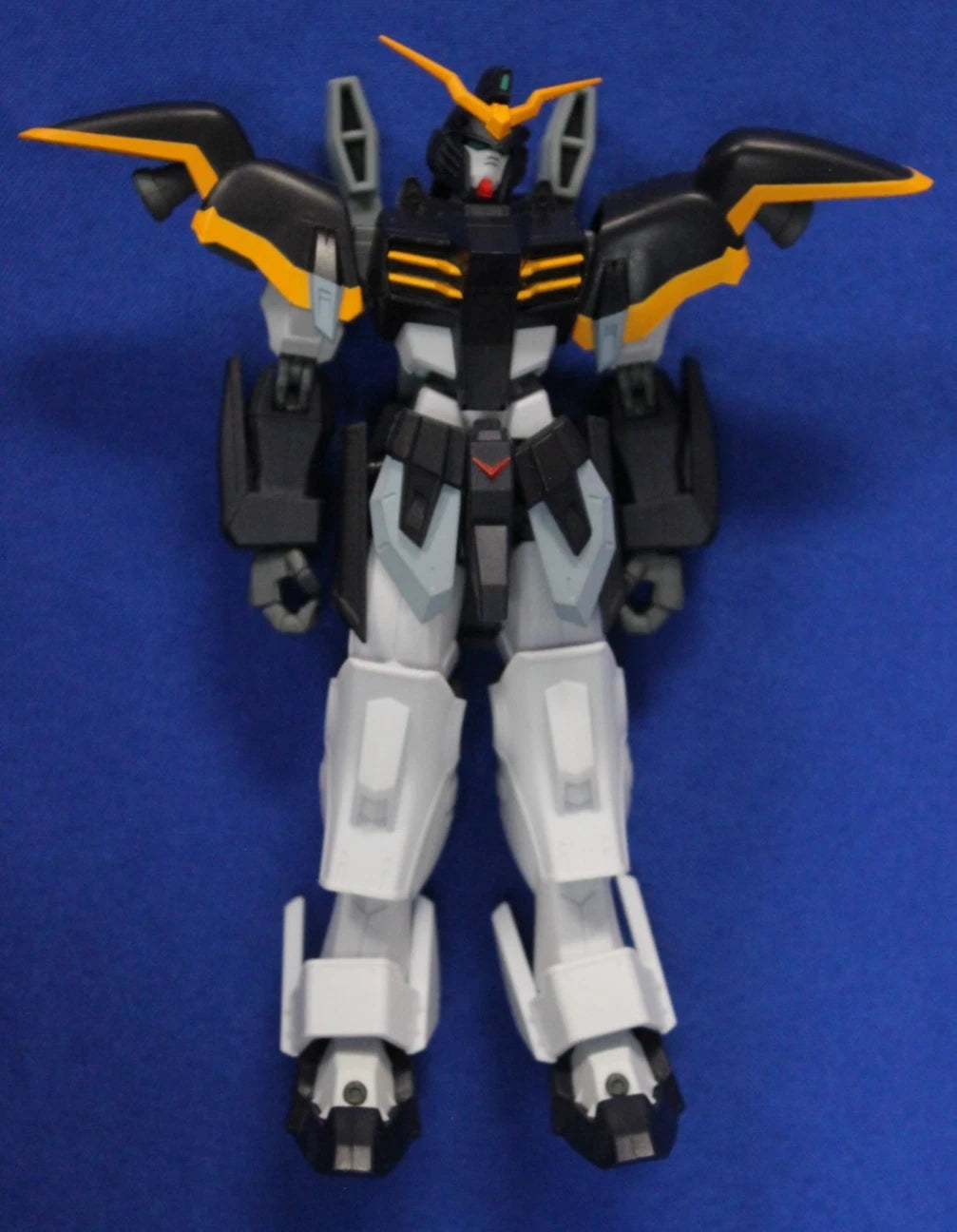 Bandai Gundam Mixed Loose 1:100 Master Grade Action Figure Lot