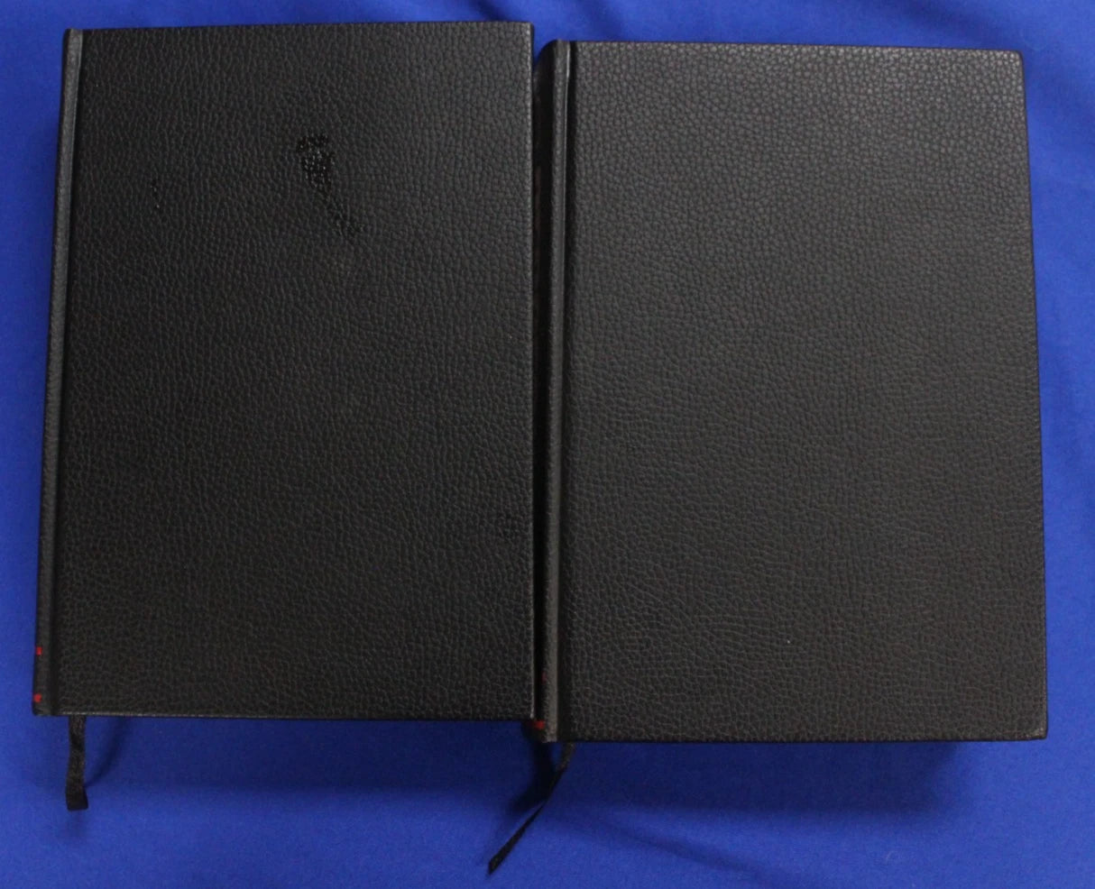Berserk Deluxe Edition Hardcover Complete Set Volumes 1-14 [Pre-Owned]