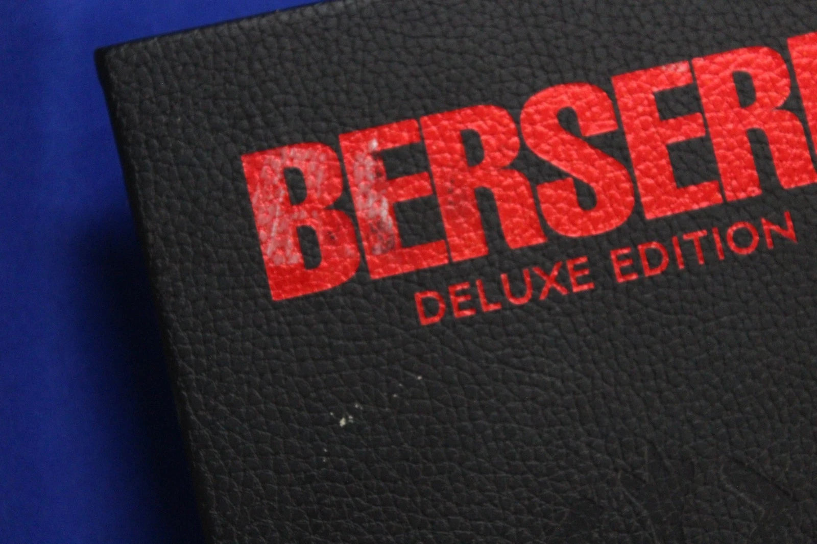 Berserk Deluxe Edition Hardcover Complete Set Volumes 1-14 [Pre-Owned]