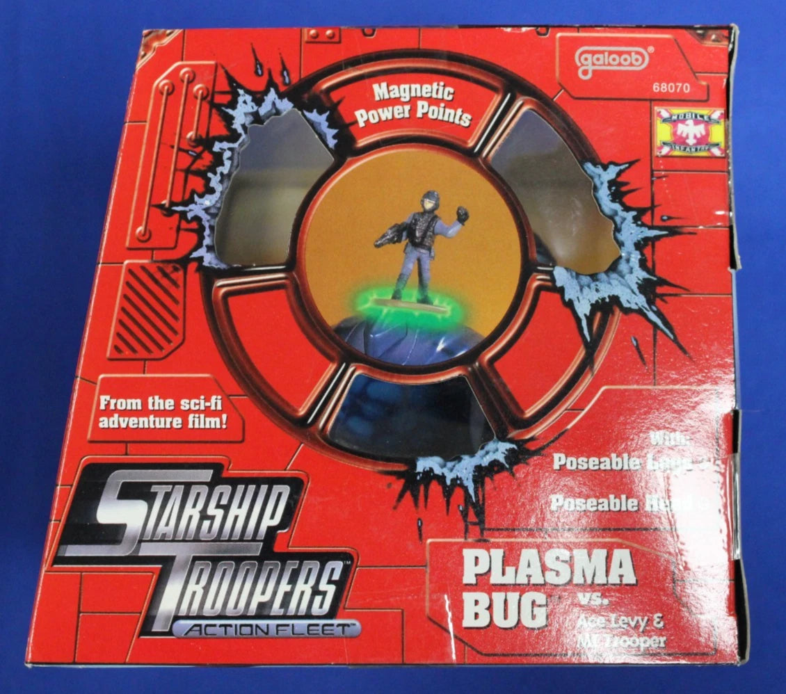Galoob 1996 Starship Troopers Action Fleet Plasma Bug vs. Ace Levy &amp; MI Trooper Action Figure