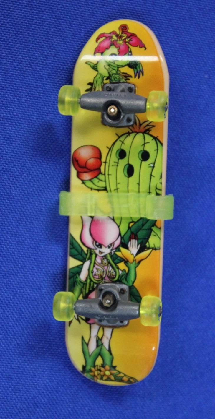 Bandai 1999 Digimon Skateboarding Lillymon + MegaKabuterimon Glow in the Dark