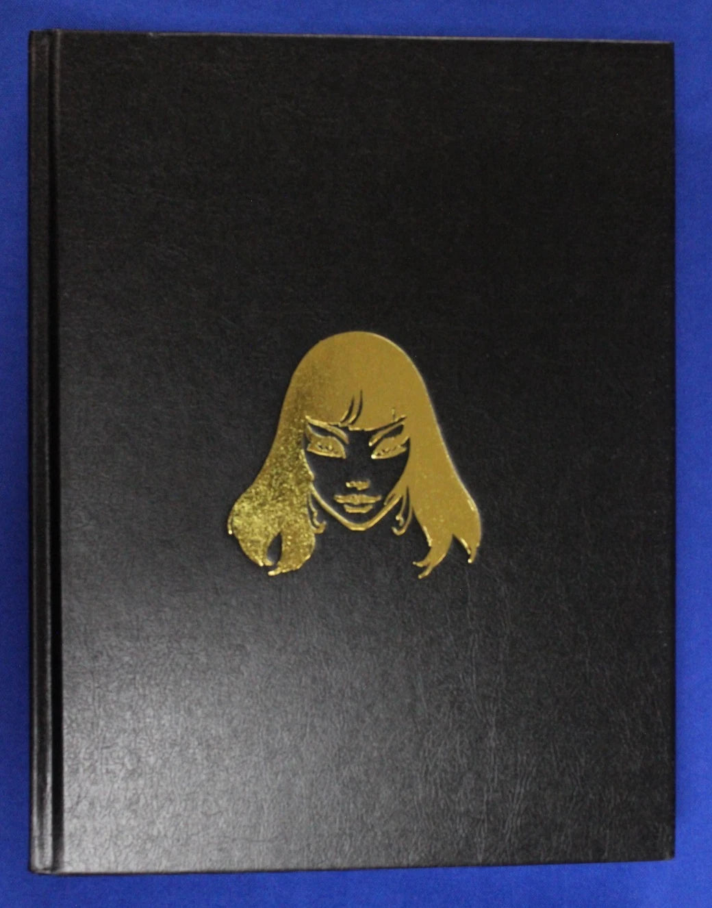 Dynamite 2014 Vampirella Archives Volume 10 First Printing Hardcover